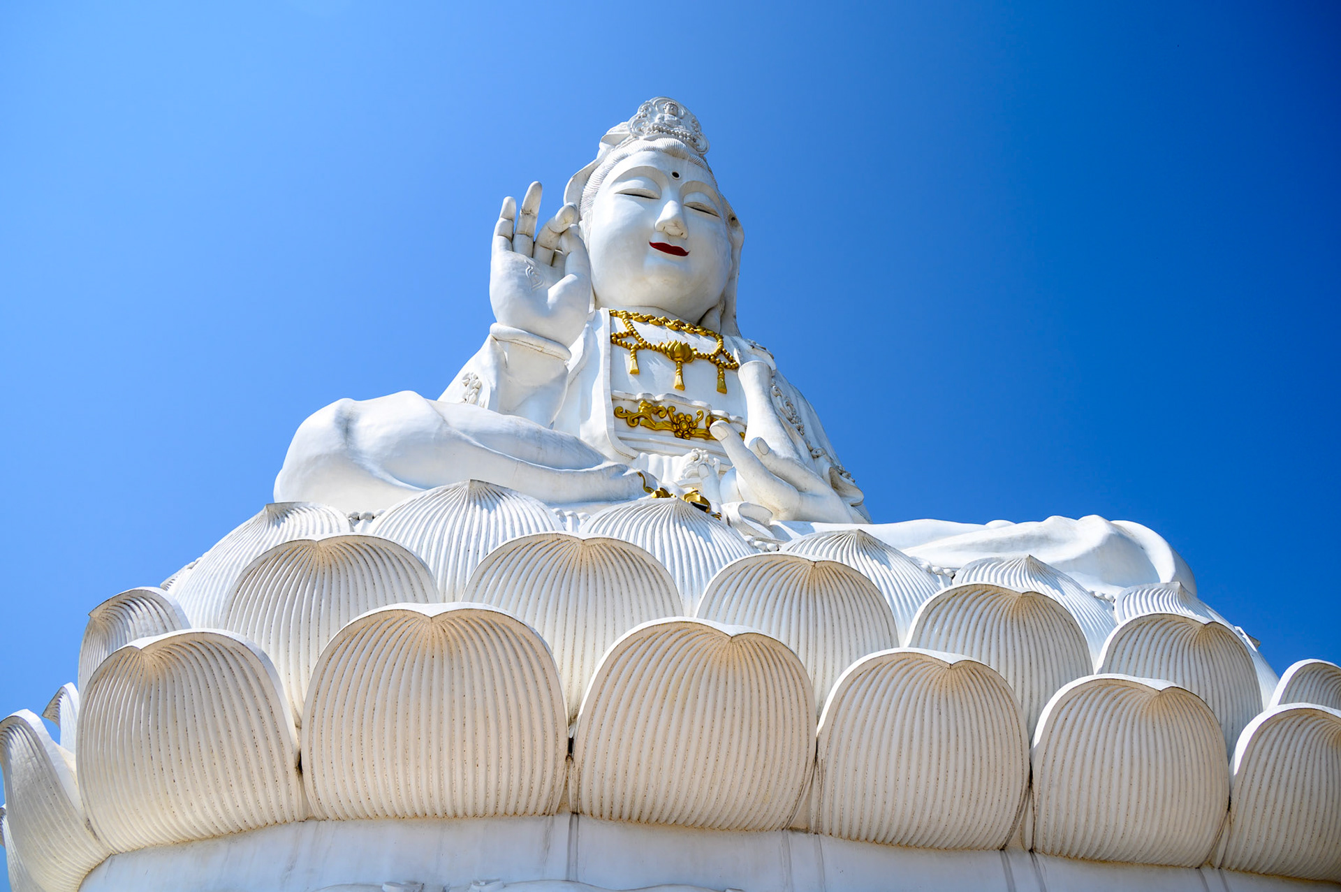 Guan Yin, Wat Huay Pla Kang temple complex