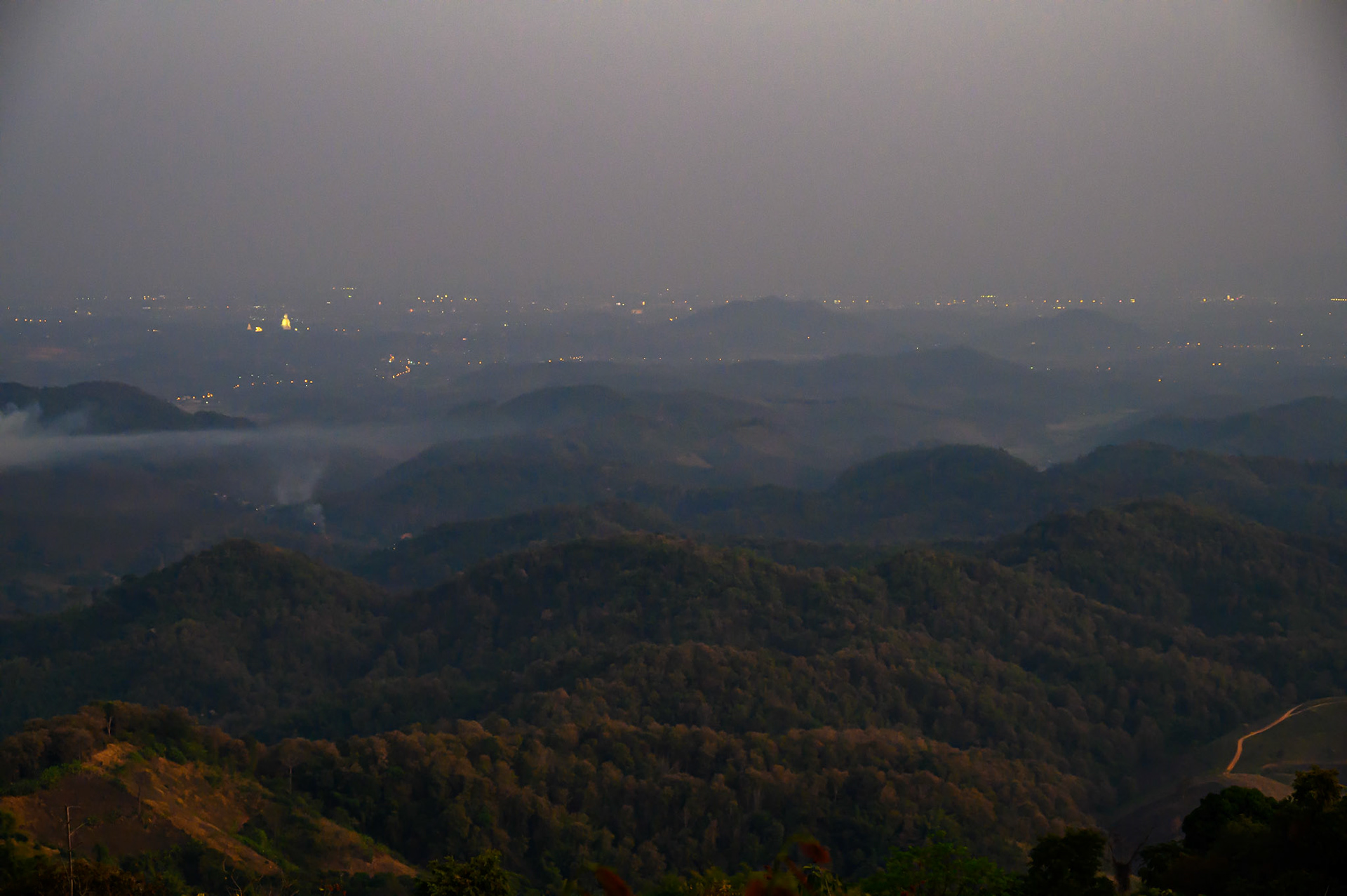 Doi Bo lookout, dusk