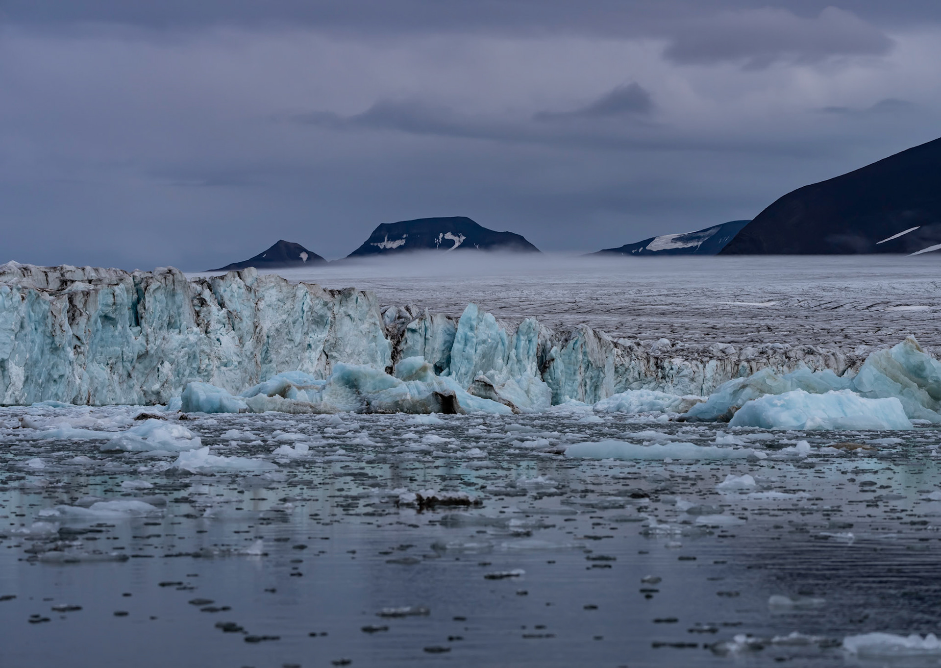 Recherchebreen glacier, Svalbard. 08-08-2022.