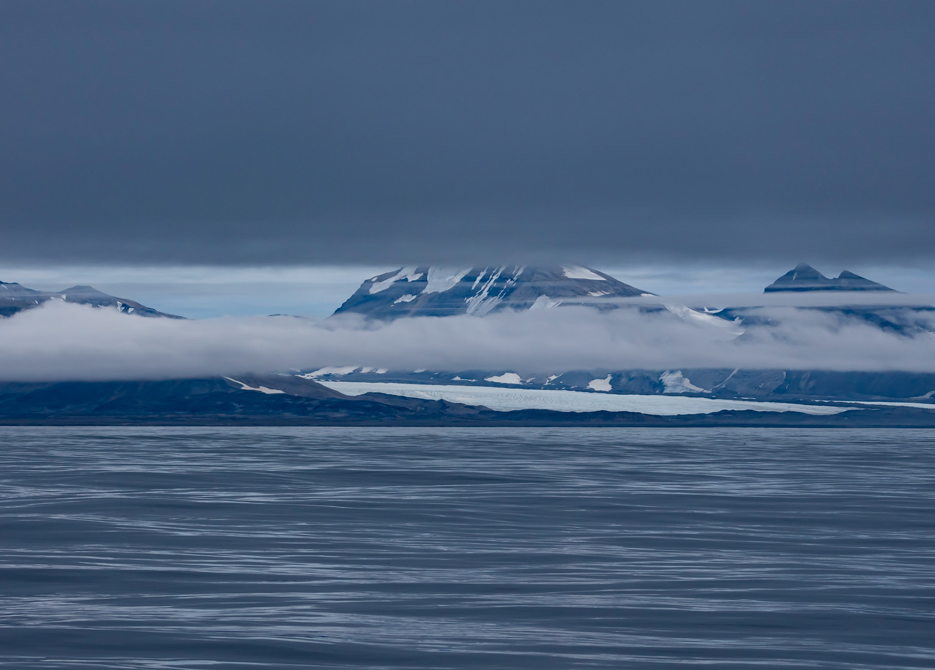 Burgerbuktafjorden . Svalbard. 07-08-2022.