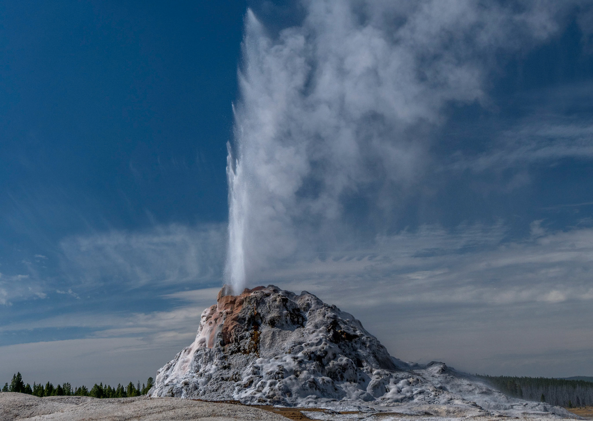 White Dome Geyser. Yellowstone Wyoming 12/09/18