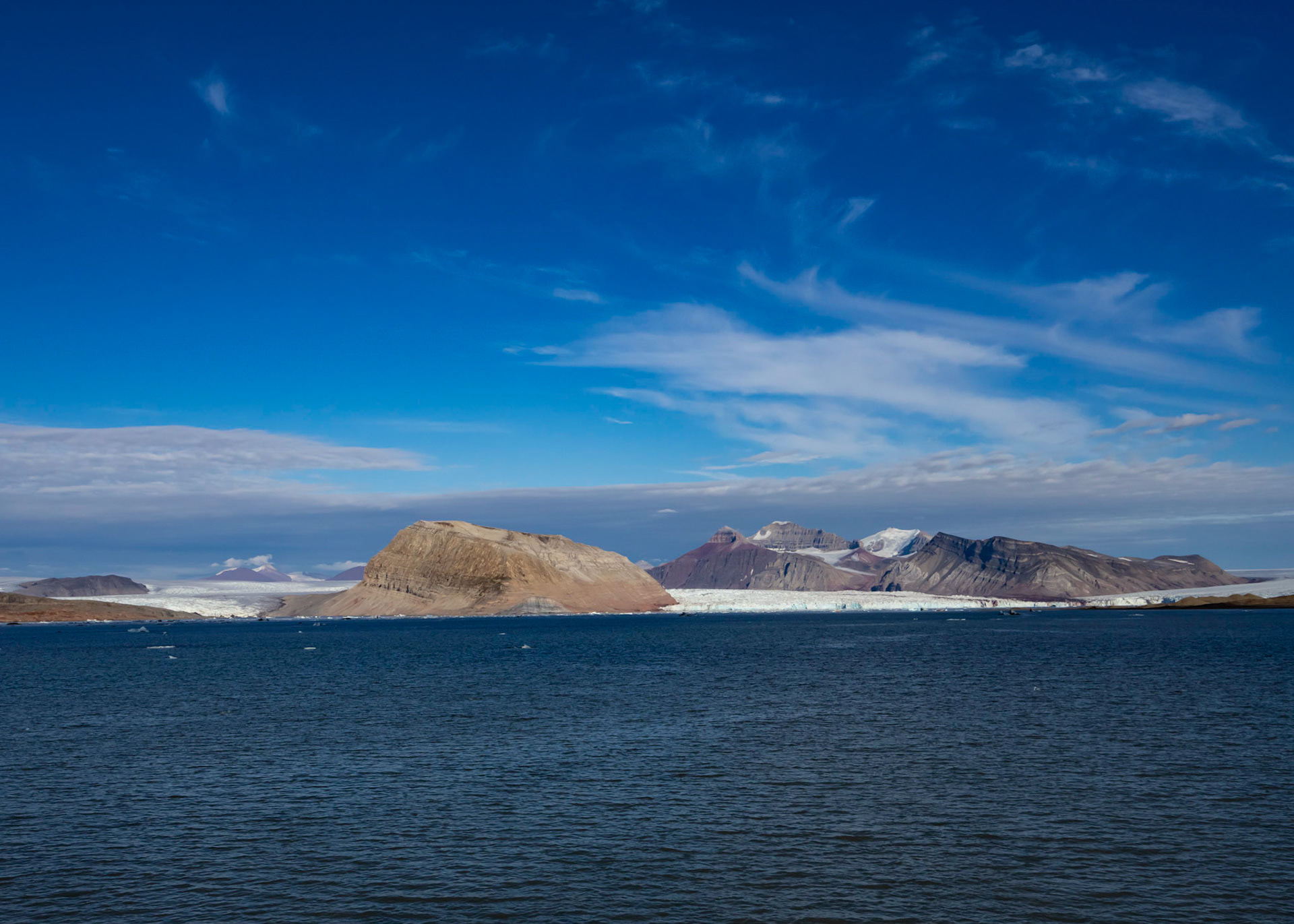 Kongsbreen Glacier, Svalbard. 02-08-2022.