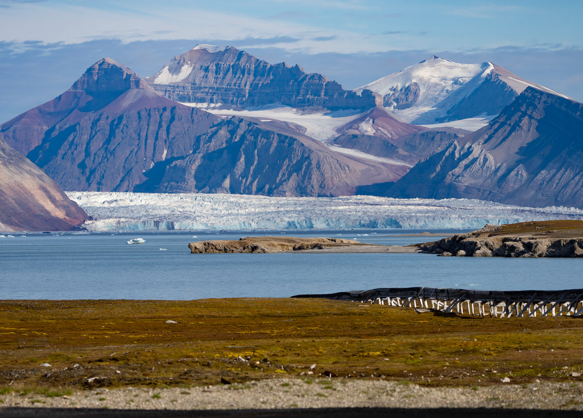 Kongsbreen Glacier from Ny Alesund, Svalbard. 02-08-2022.