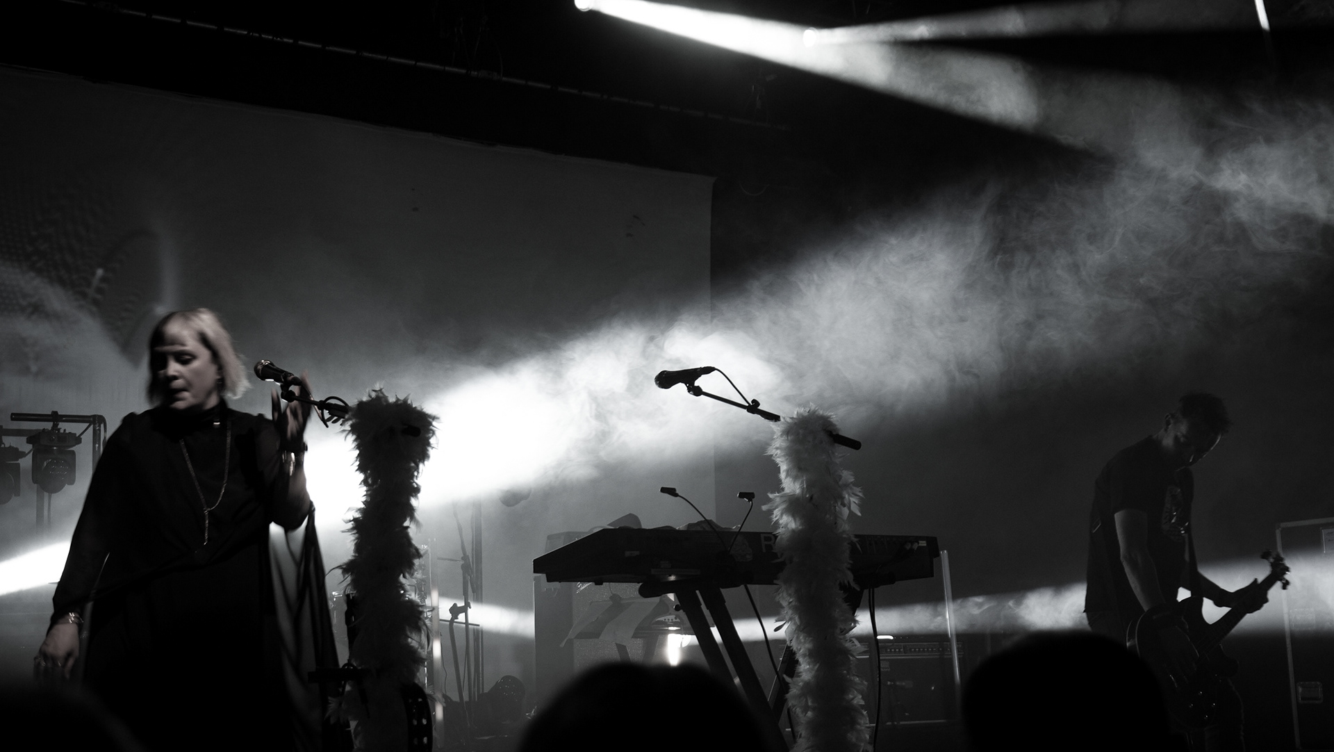 SLOWDIVE