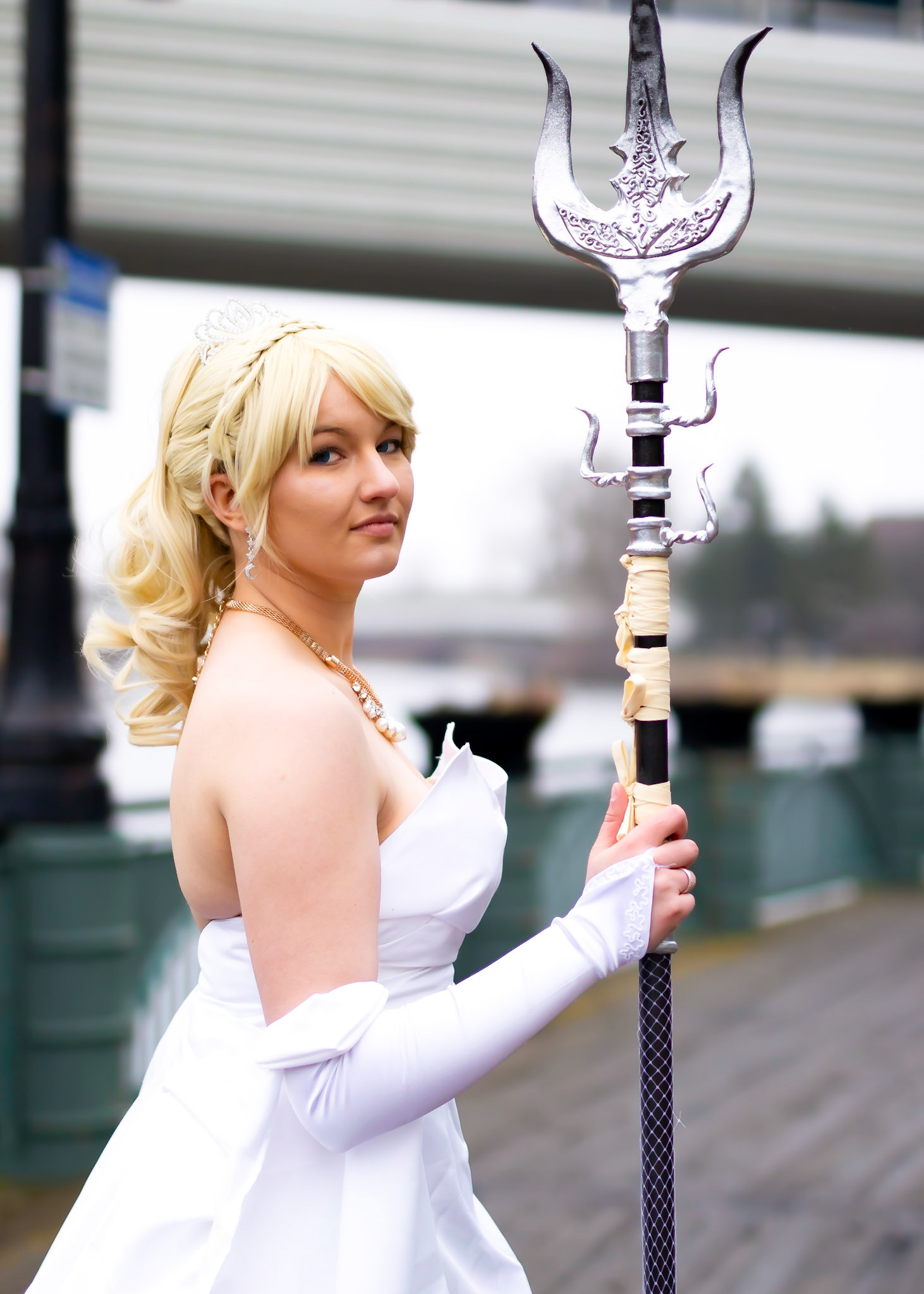 Decided to do a few throwback images from 2016 with updated touchups for #throwbackthursday.Photographer: @mattsobophotoCosplayer: @carolinekrunchy#cosplay #costume #cosplayaesthetic #costume #mattsobophoto#cosplayphotographer #cosplayer #senpainoticeme#lifestyle #life #nofilter #luna #ff #finialfantasy #wedding ##Lunafrya #cosplaywedding#lunafryawedding #lunafryadeath #evafoam #weddingdress