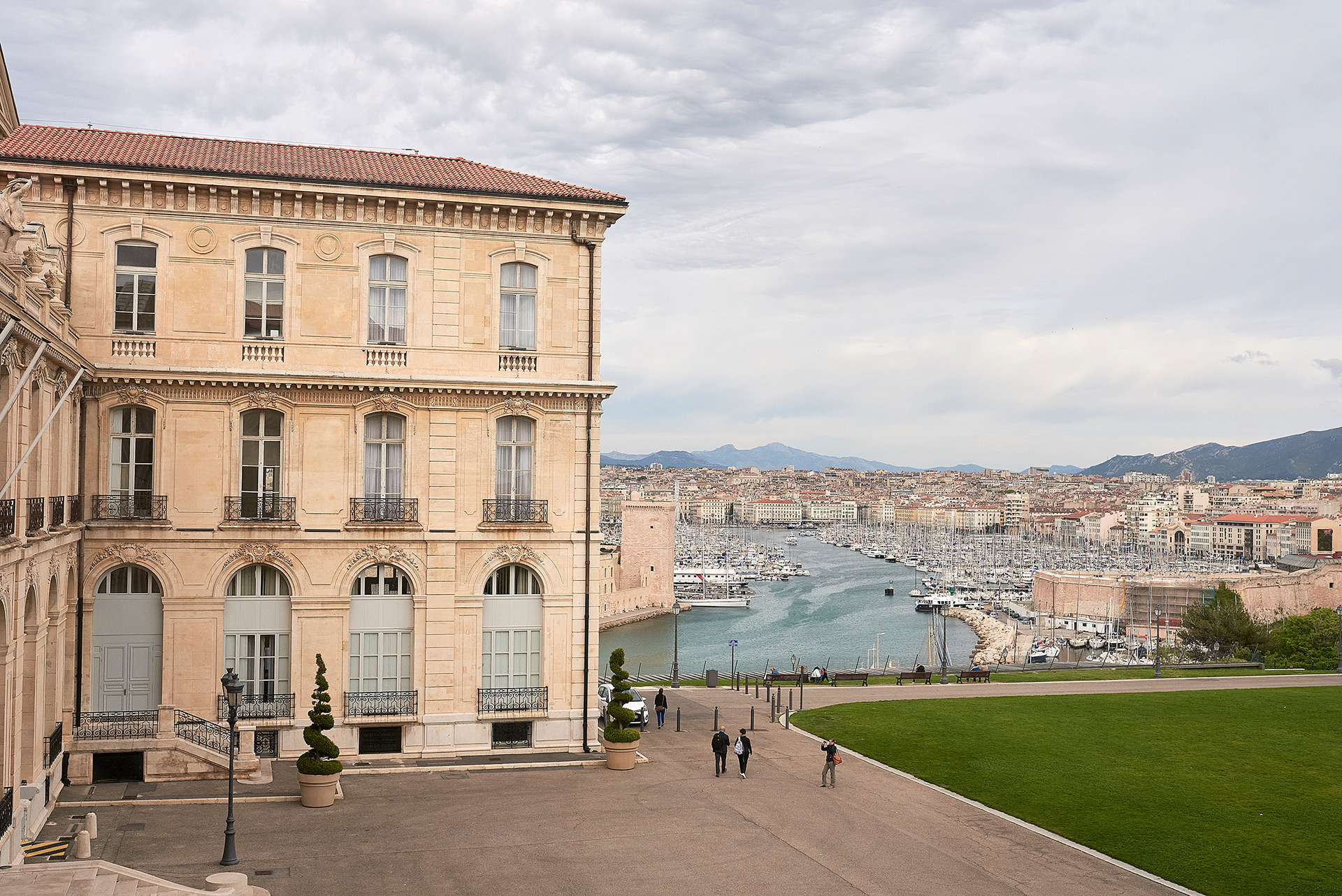 Marseille and Paris Photographer