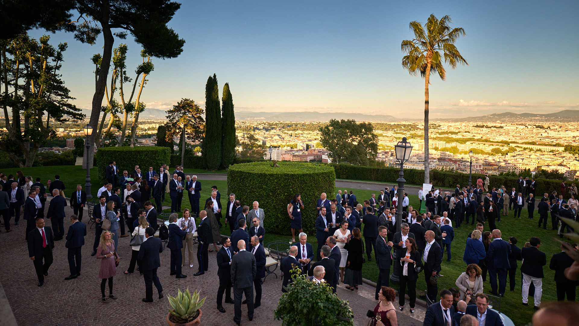Photo coverage of an award ceremony at the prestigious Villa Miani in Rome.