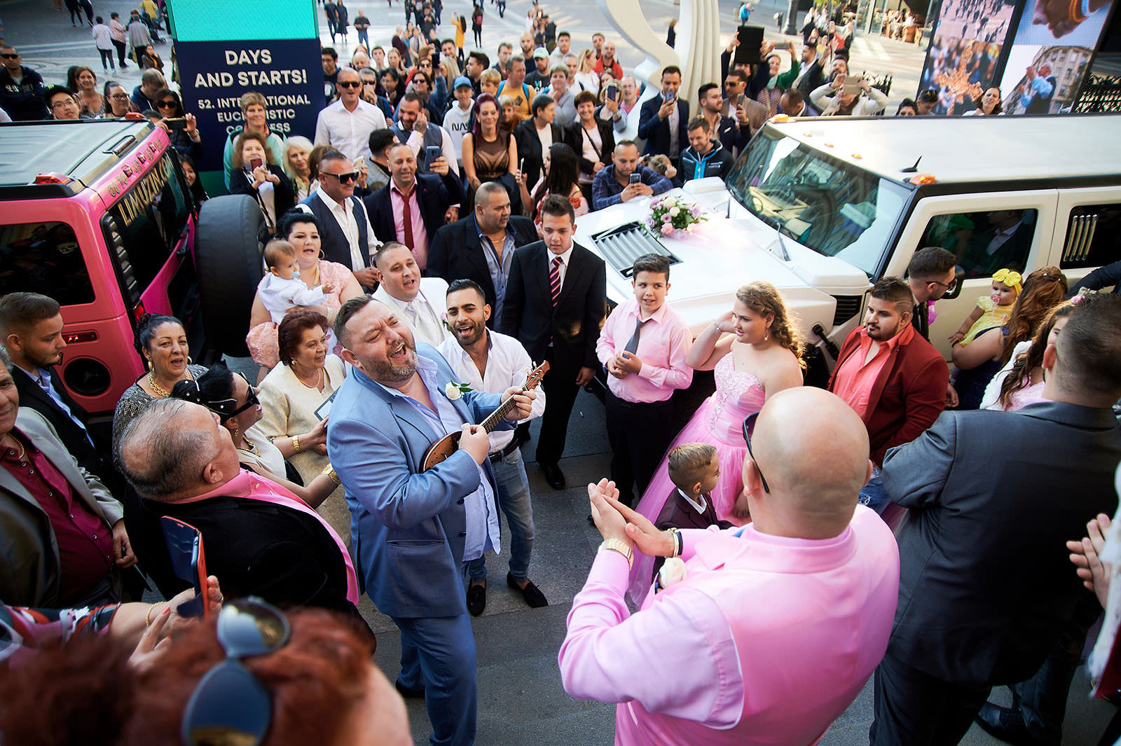roma wedding party in budapest