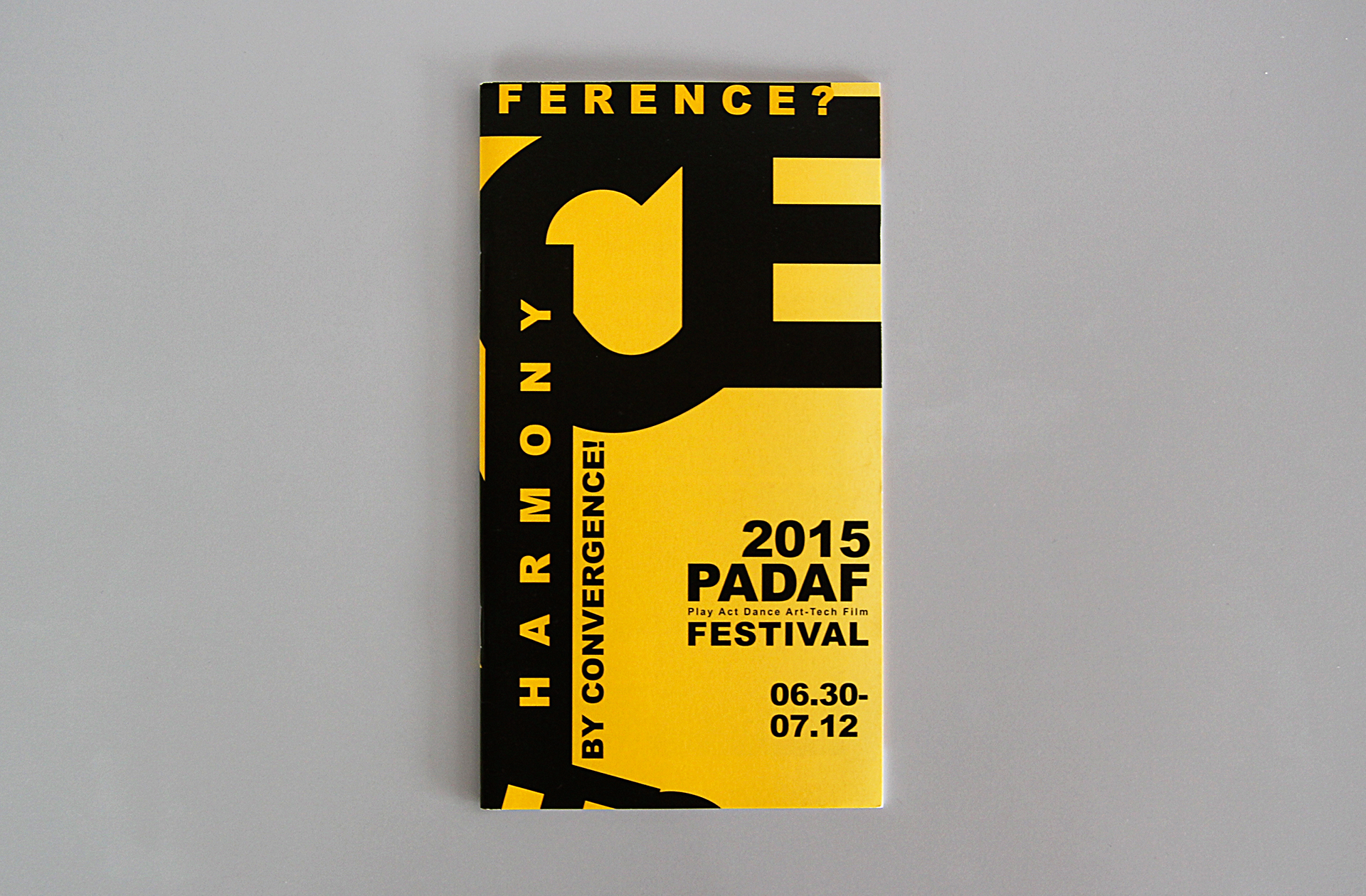a program book editorial design of the PADAF Festival | 파다프 페스티벌의 프로그램 북 편집 디자인 및 인쇄