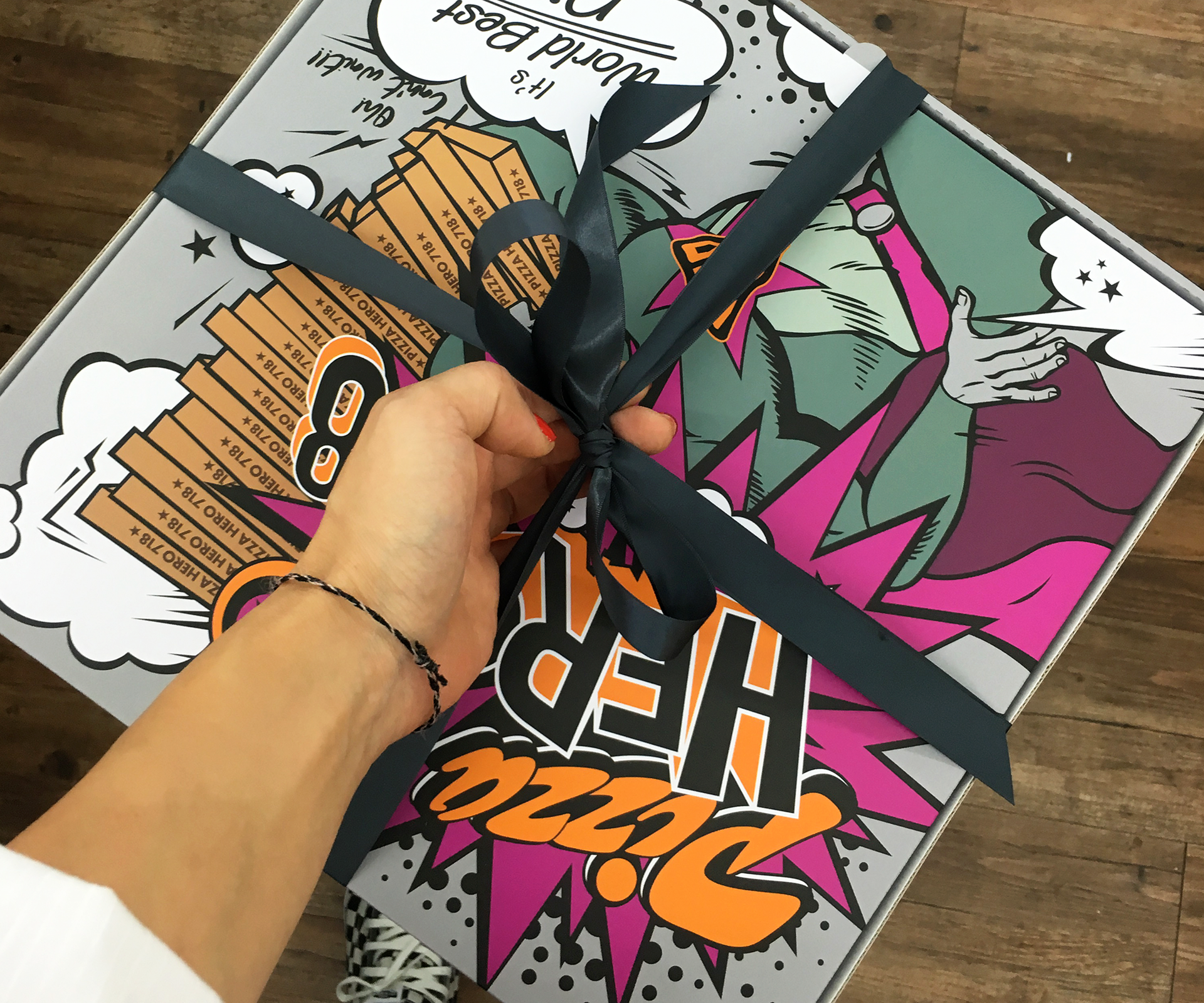 box package retro design of the premium American pizza brand | 피자 히어로 718의 박스 패키지 레트로 디자인