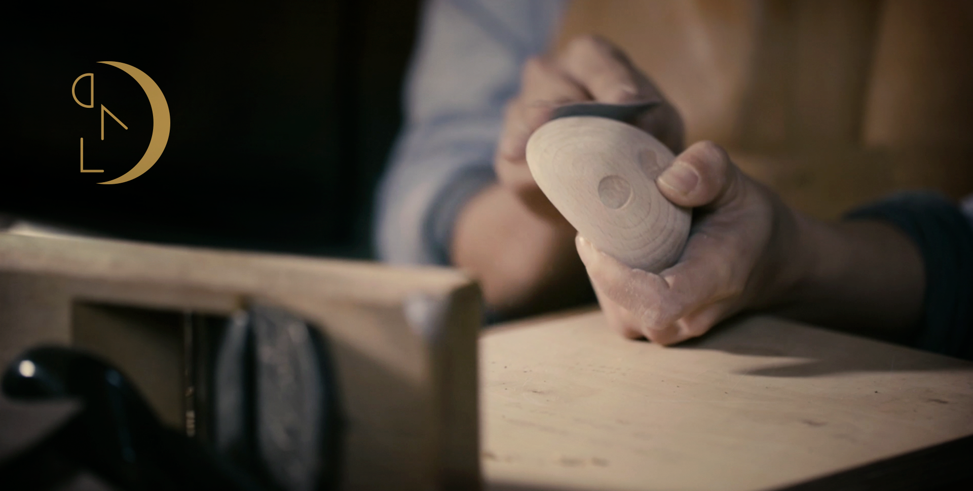 Brand identity of nammodal wood craft studio | 나무달 목공 작업실 브랜드 로고 디자인 