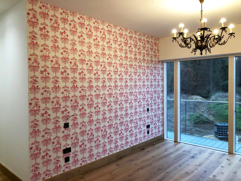Wallpapering Norfolk. Painting and Decorating services Norfolk