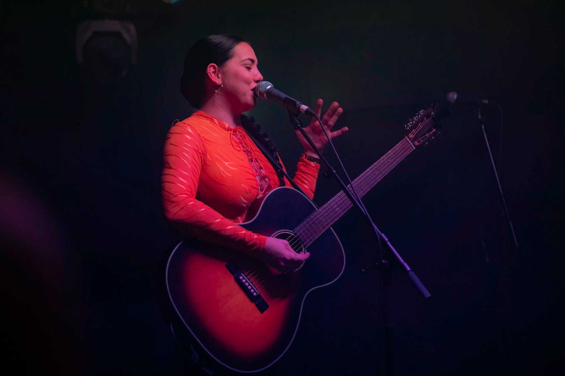 Jade Helliwell supporting Tenille Arts at The Grace, London, July 16th 2022