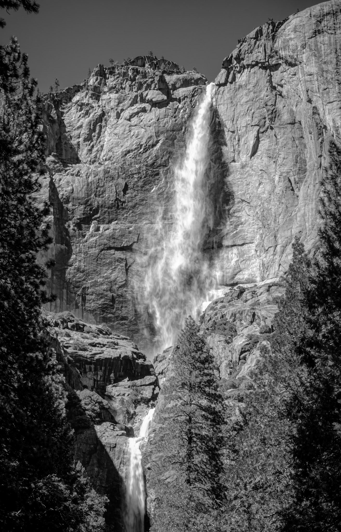 Yosemite Falls - Yosemtie National Park