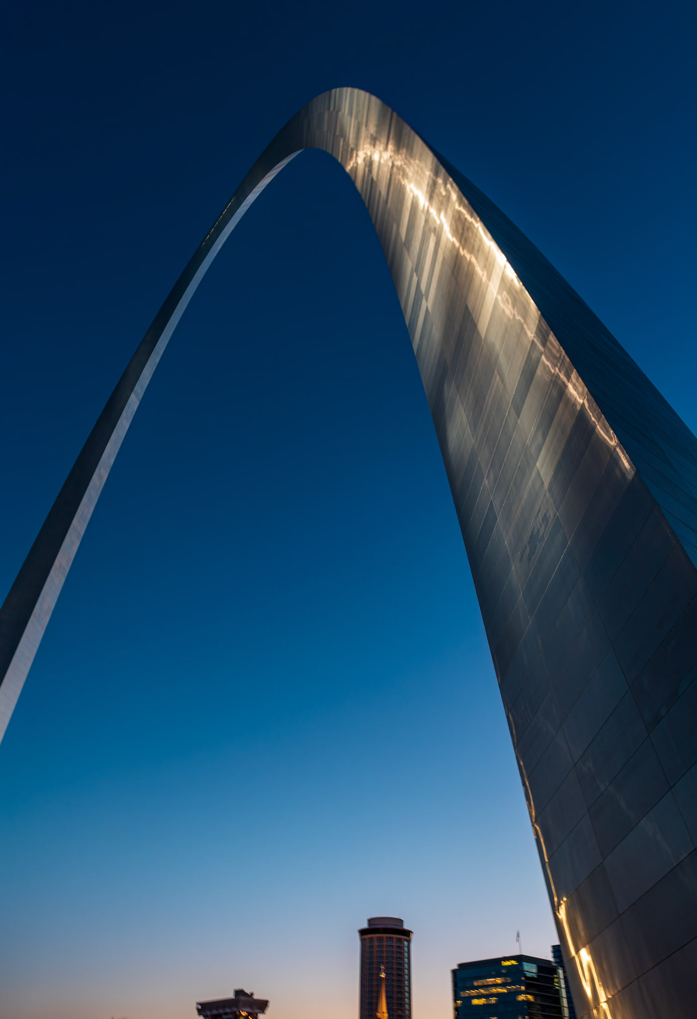 Arch Reflections - Sunset At The Gateway Arch National Park