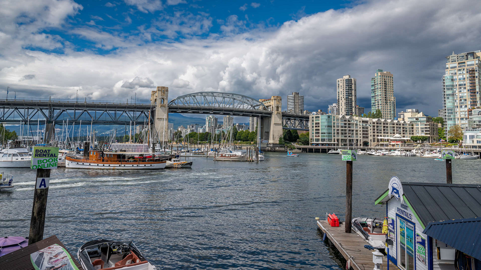 Stunning Vancouver, BC Skyline and Bay View
