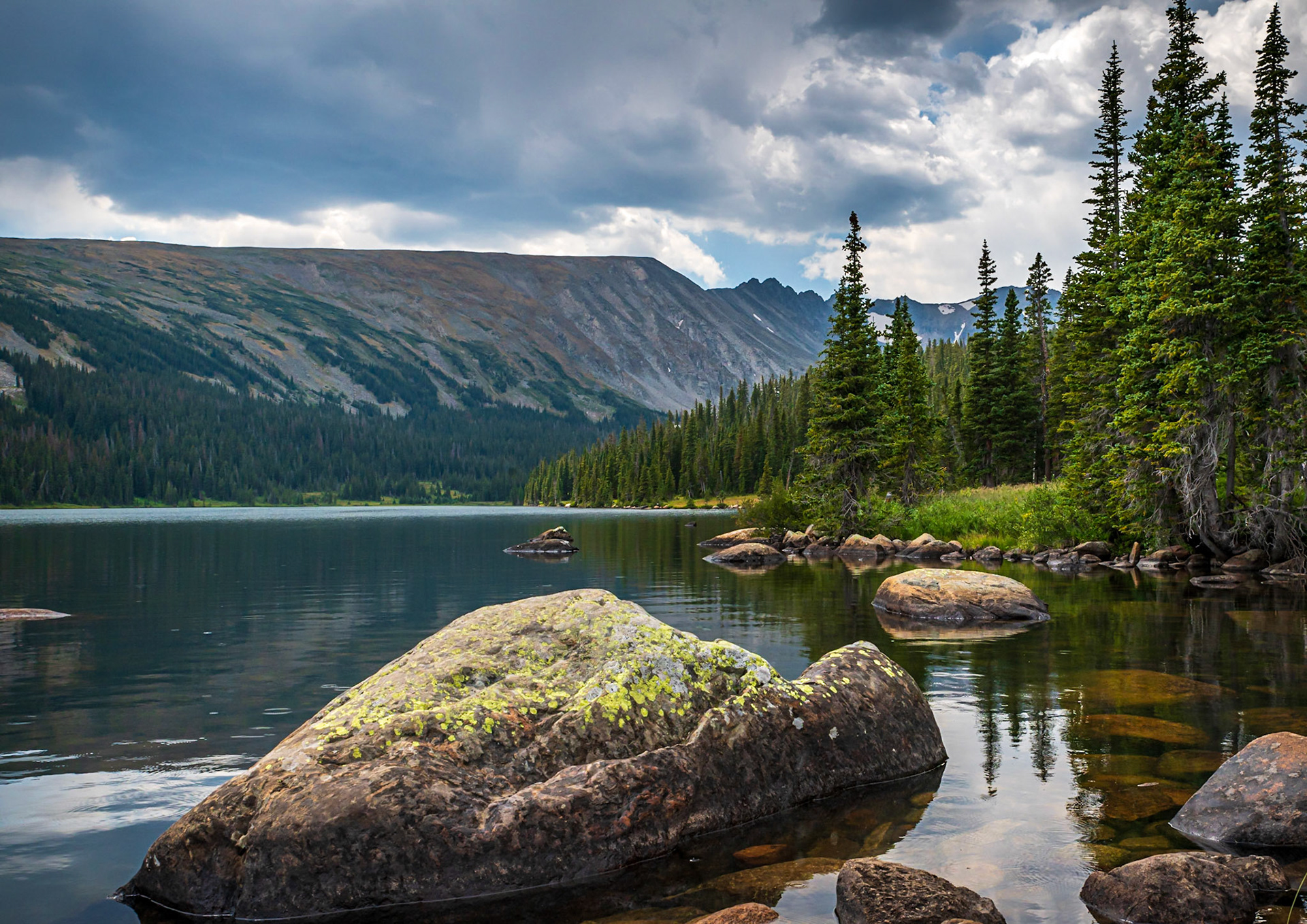 Beautiful Colorado Rocky Mountain landscape of Long Lake in the Brainard Lake Recreation Area