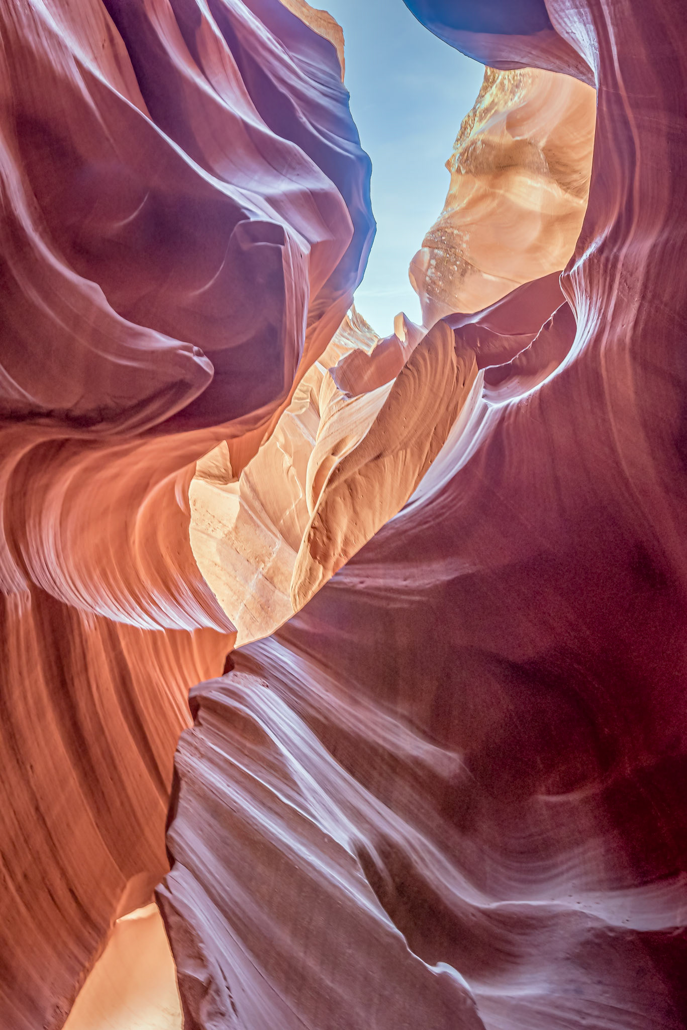 Lower Antelope Canyon - Magnificent slot canyon near Page Arizona