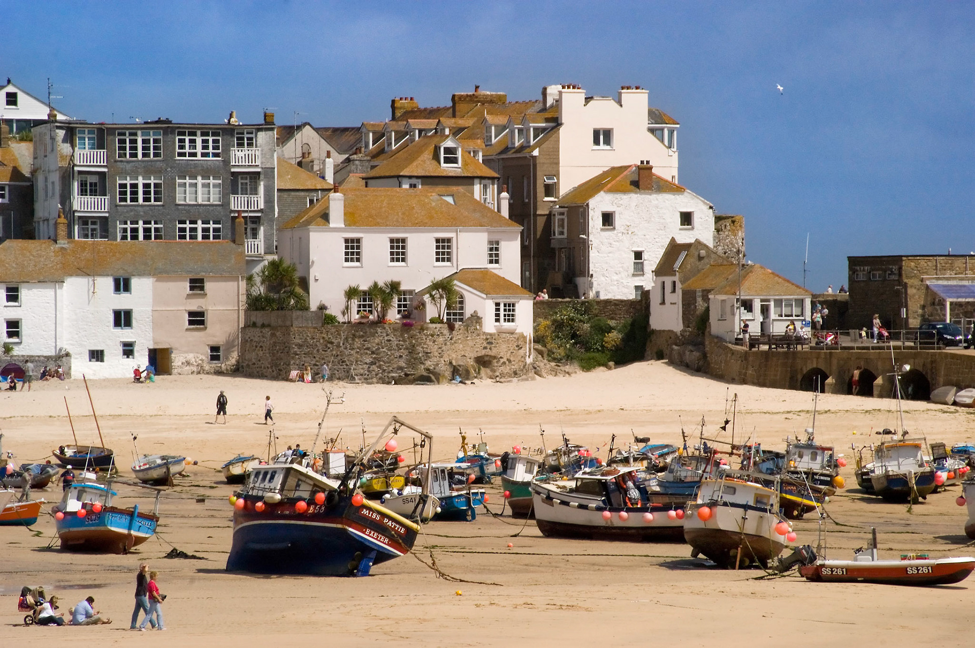 Harbour Beach at low tide, St Ives