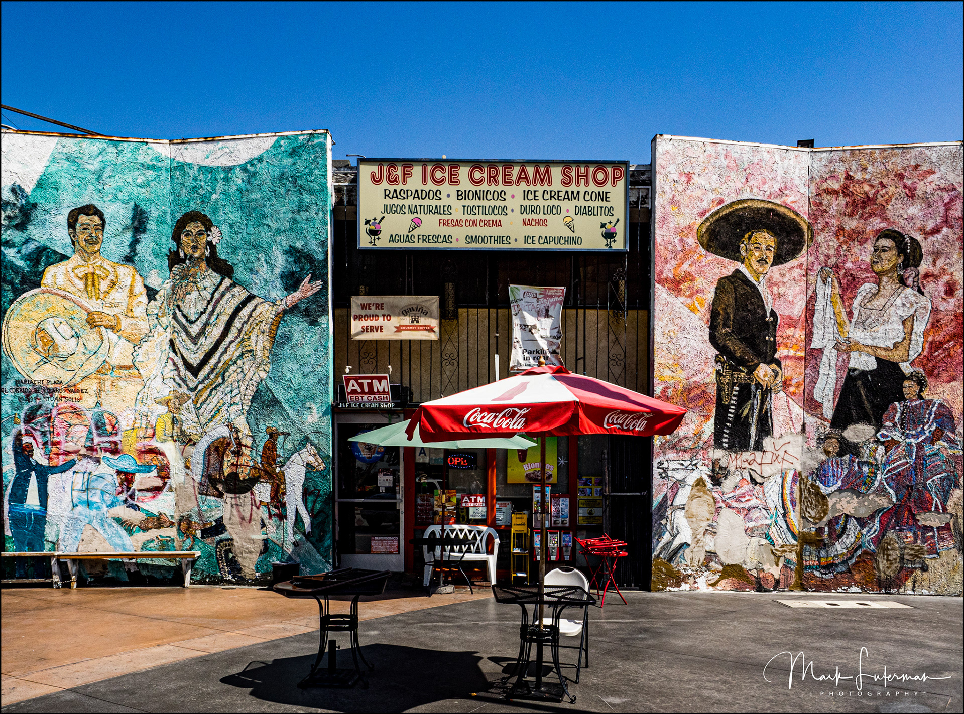 Mariachi Plaza 1