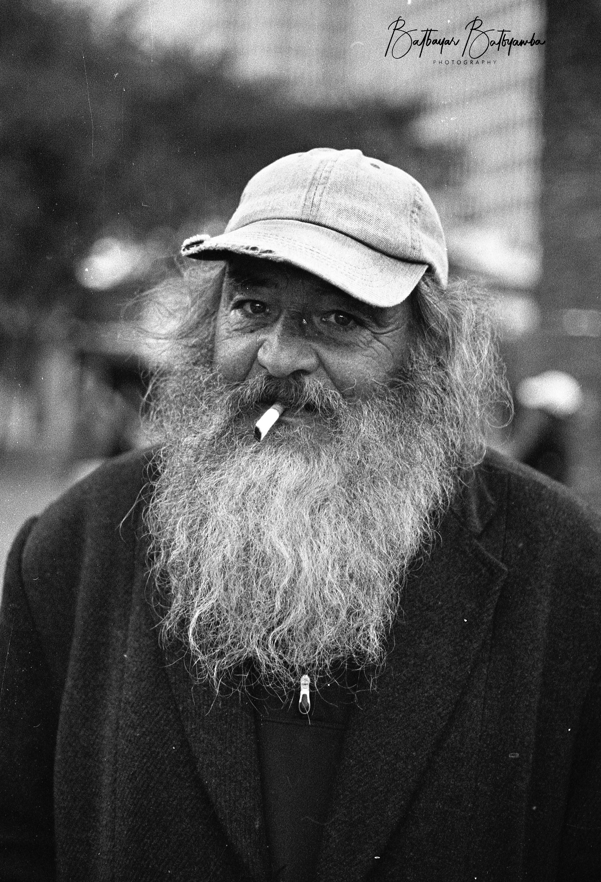 These portraits were taken on the streets of San Francisco in 2018. Each image reflects a passing connection — strangers, expressions, and fleeting moments that reveal the soul of the city.