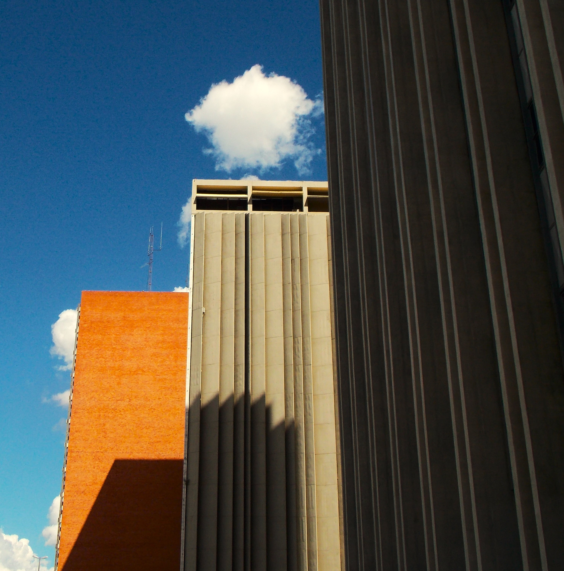 2014 - Edificio Oscar Niemeyer (1970)