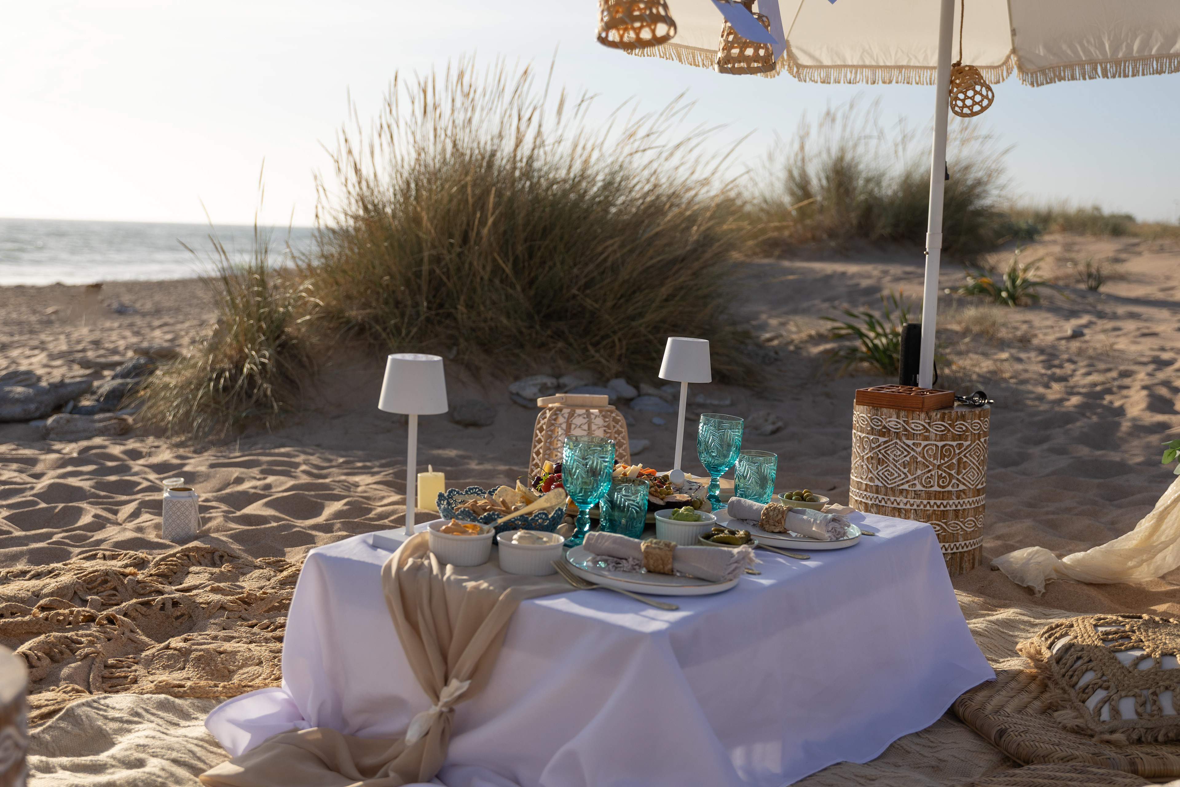 Romantic Picnic - Cadiz