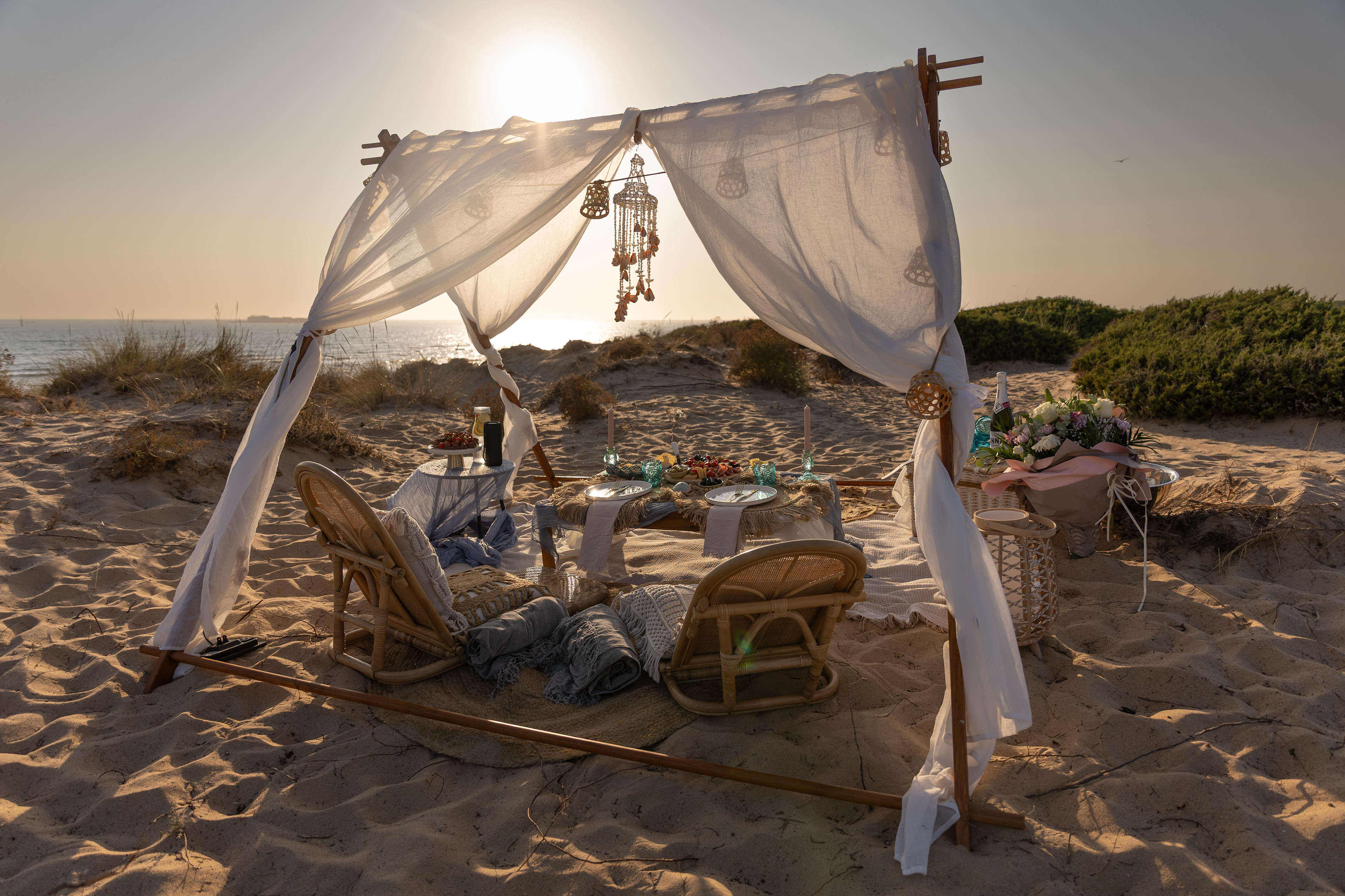Costa del Luz - luxury picnic set up