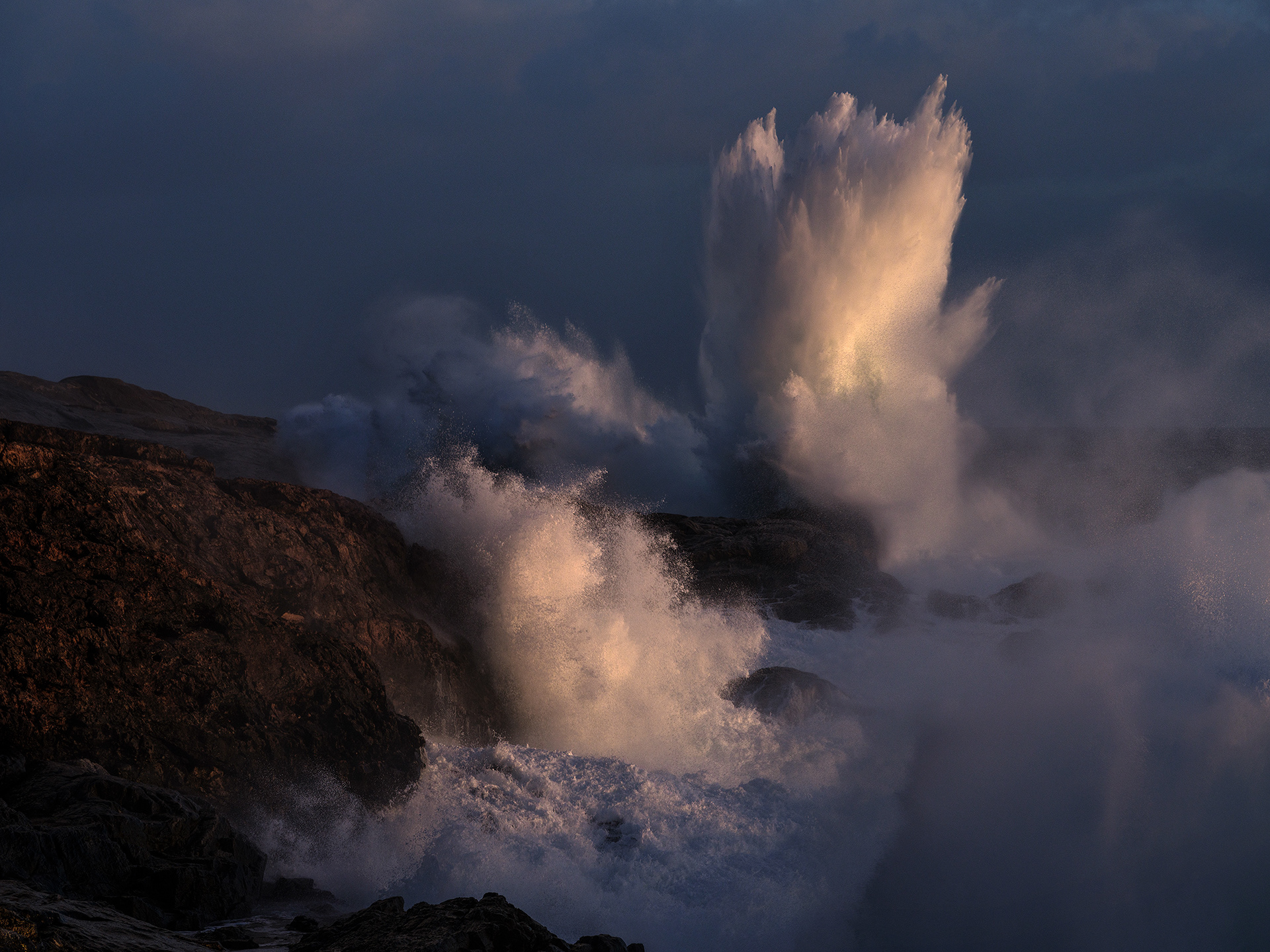 30+ knot winds and huge a huge swell illuminated by the last rays of winter light, Eyre Peninsula