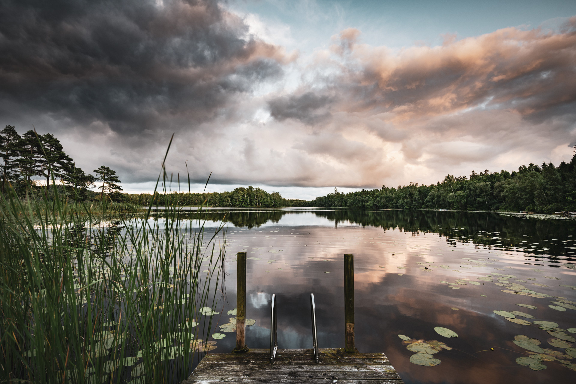 SWEDEN | PRIVATE LAKE