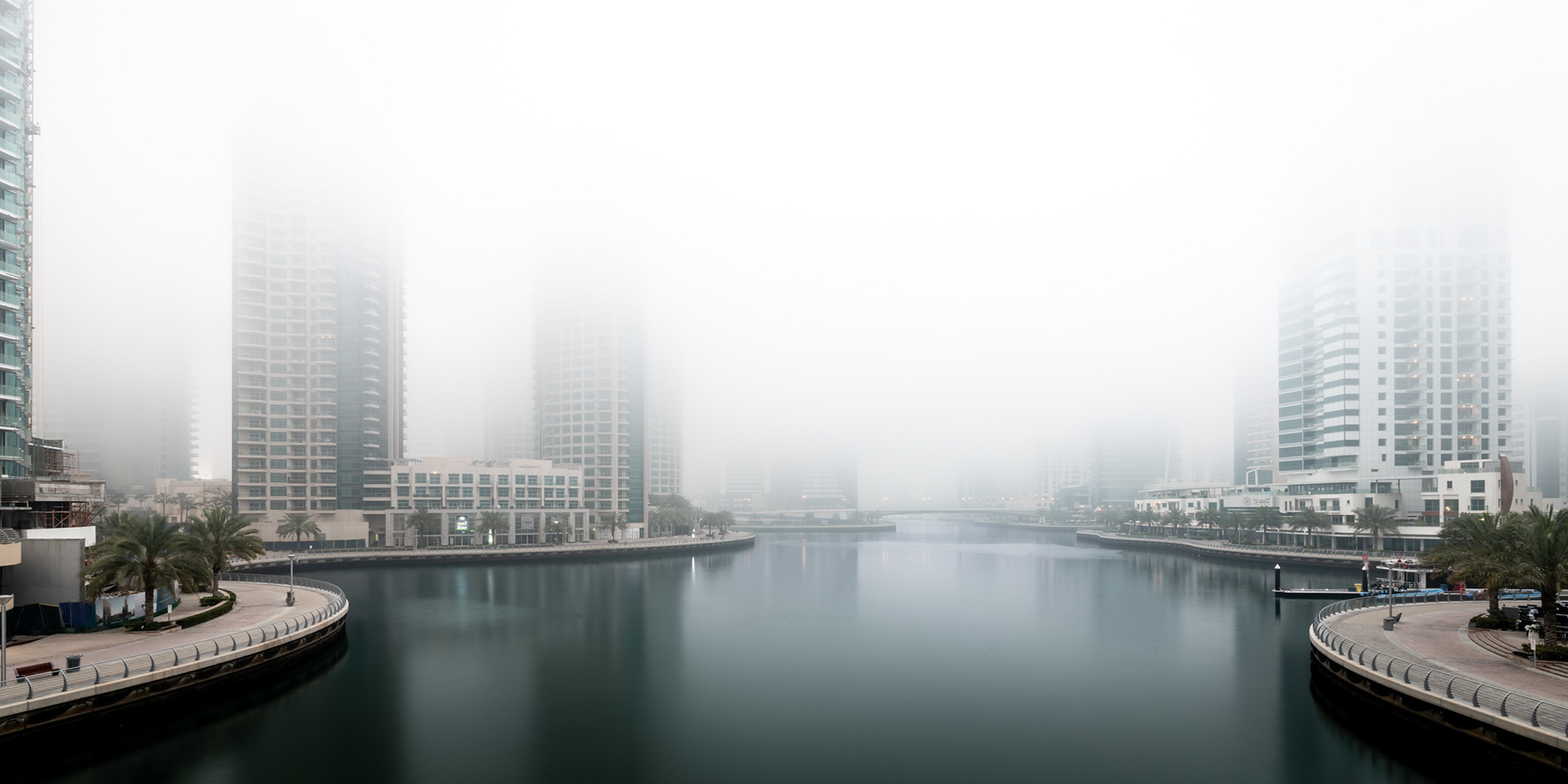 DUBAI - MARINA SUNRISE FOG