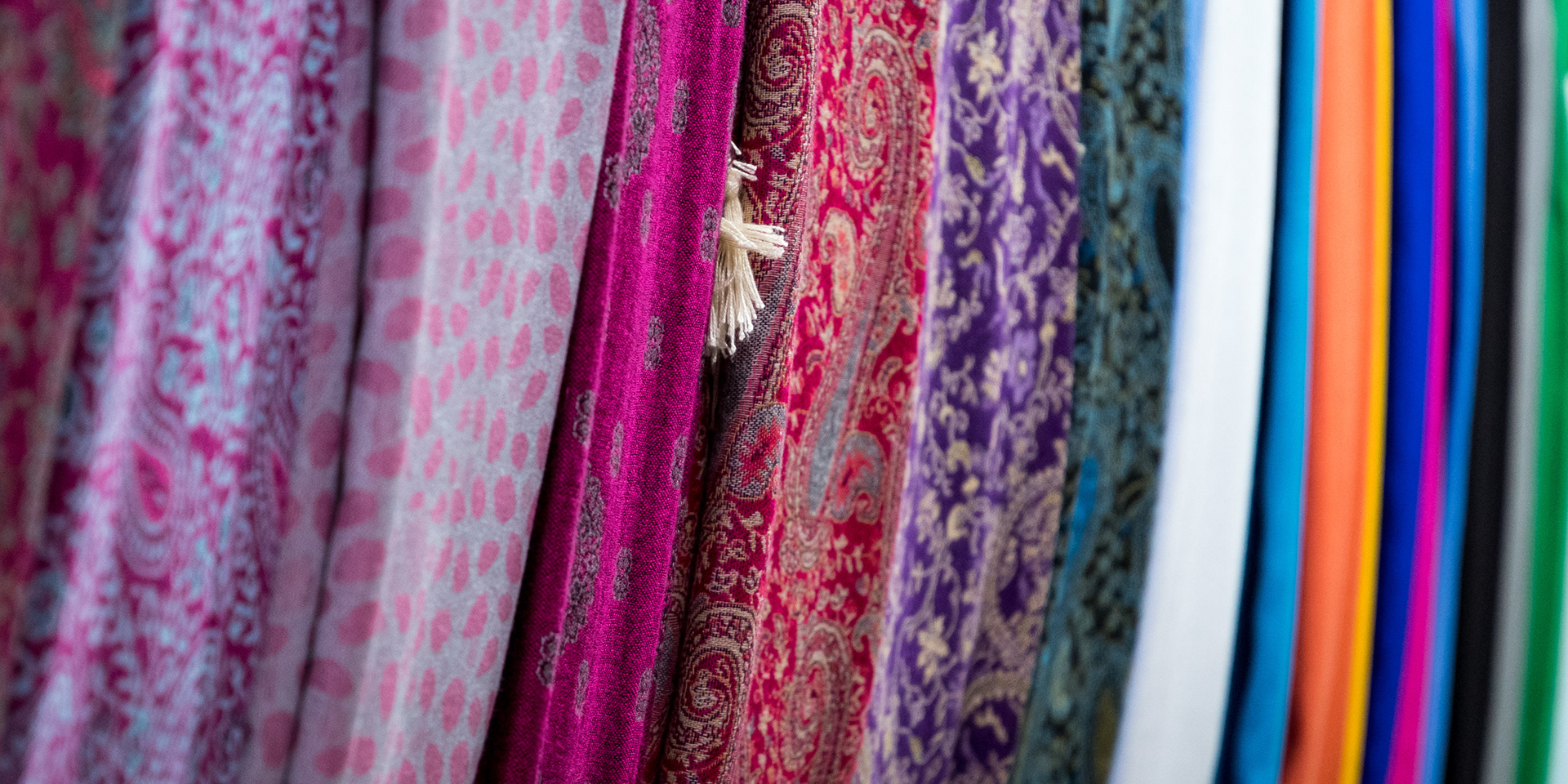 MARRAKESH | COLORFUL SCARVES