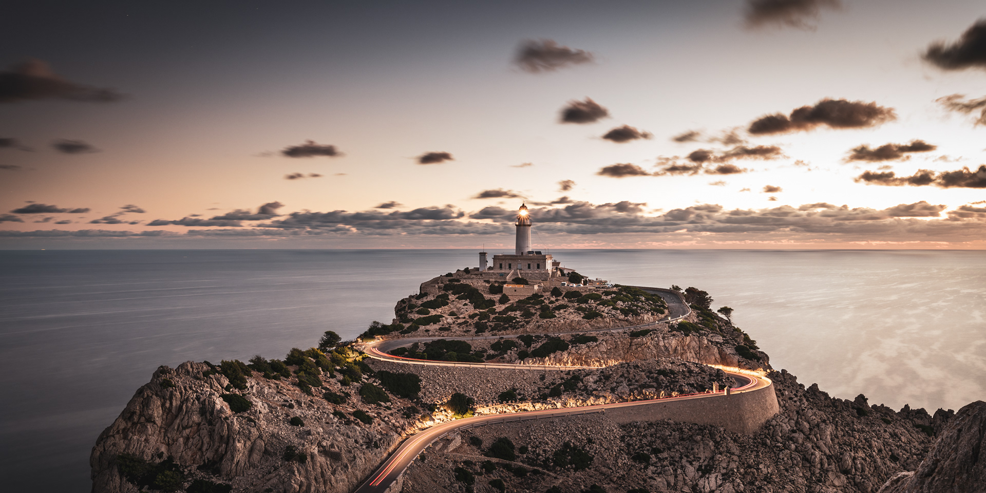 MALLORCA | CAP DE FORMENTOR LIGHTHOUSE SUNRISE