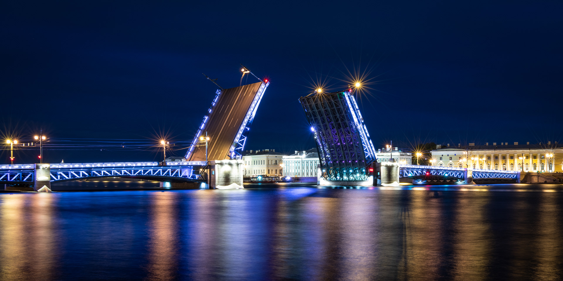 SAINT PETERSBURG | PALACE BRIDGE