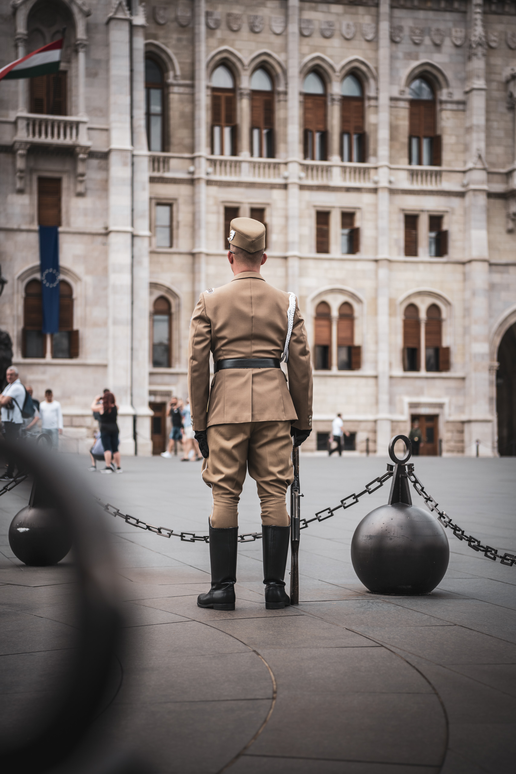 BUDAPEST | GUARD