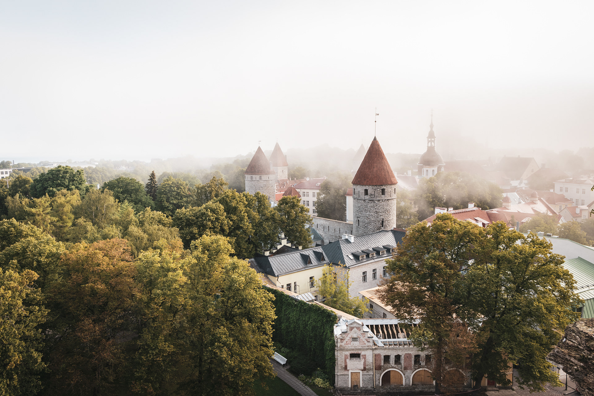 ESTONIA | TALLIN | AUTUMN DAY