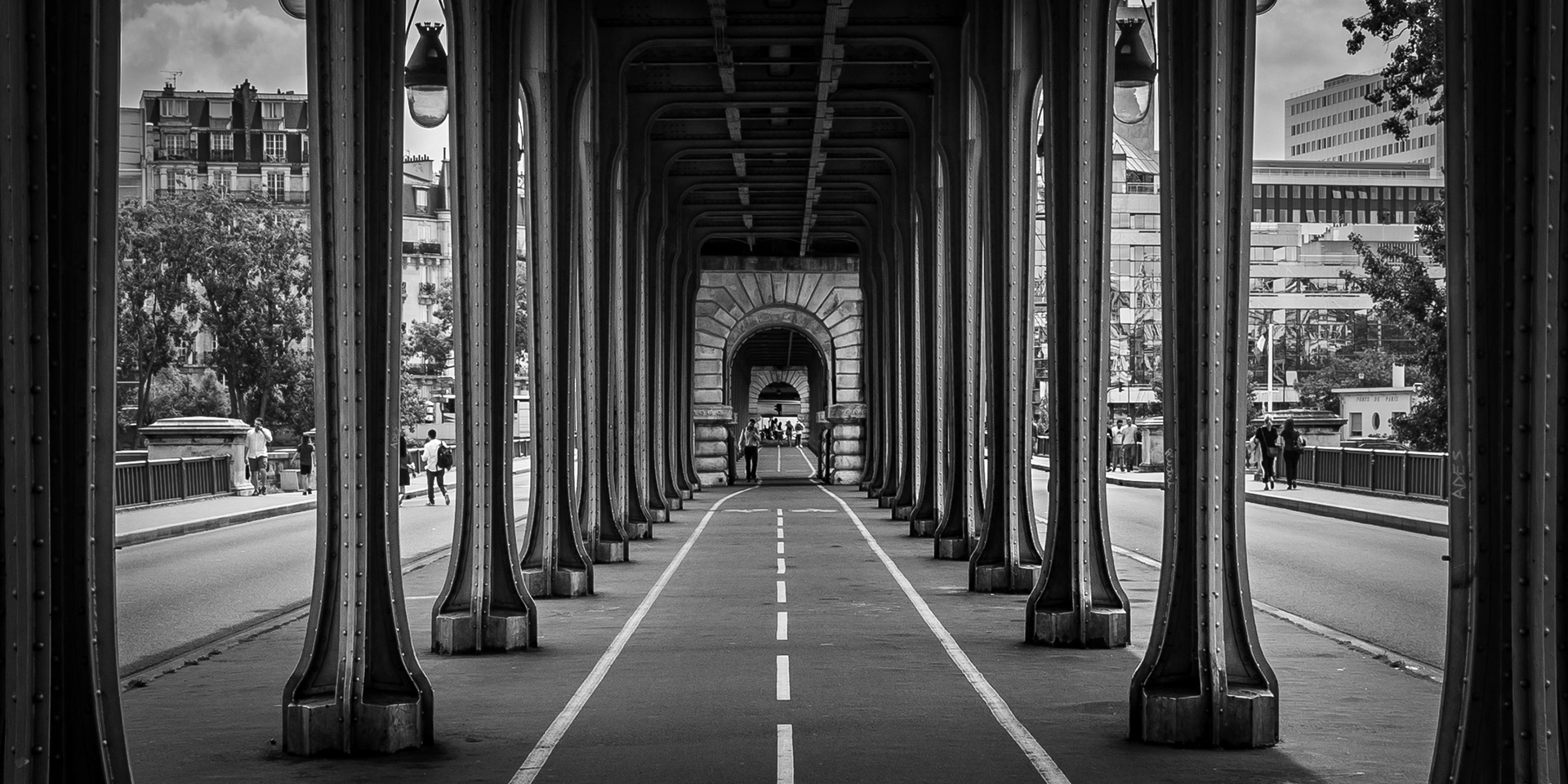 PARIS | PONT DE BIR-HAKEIM
