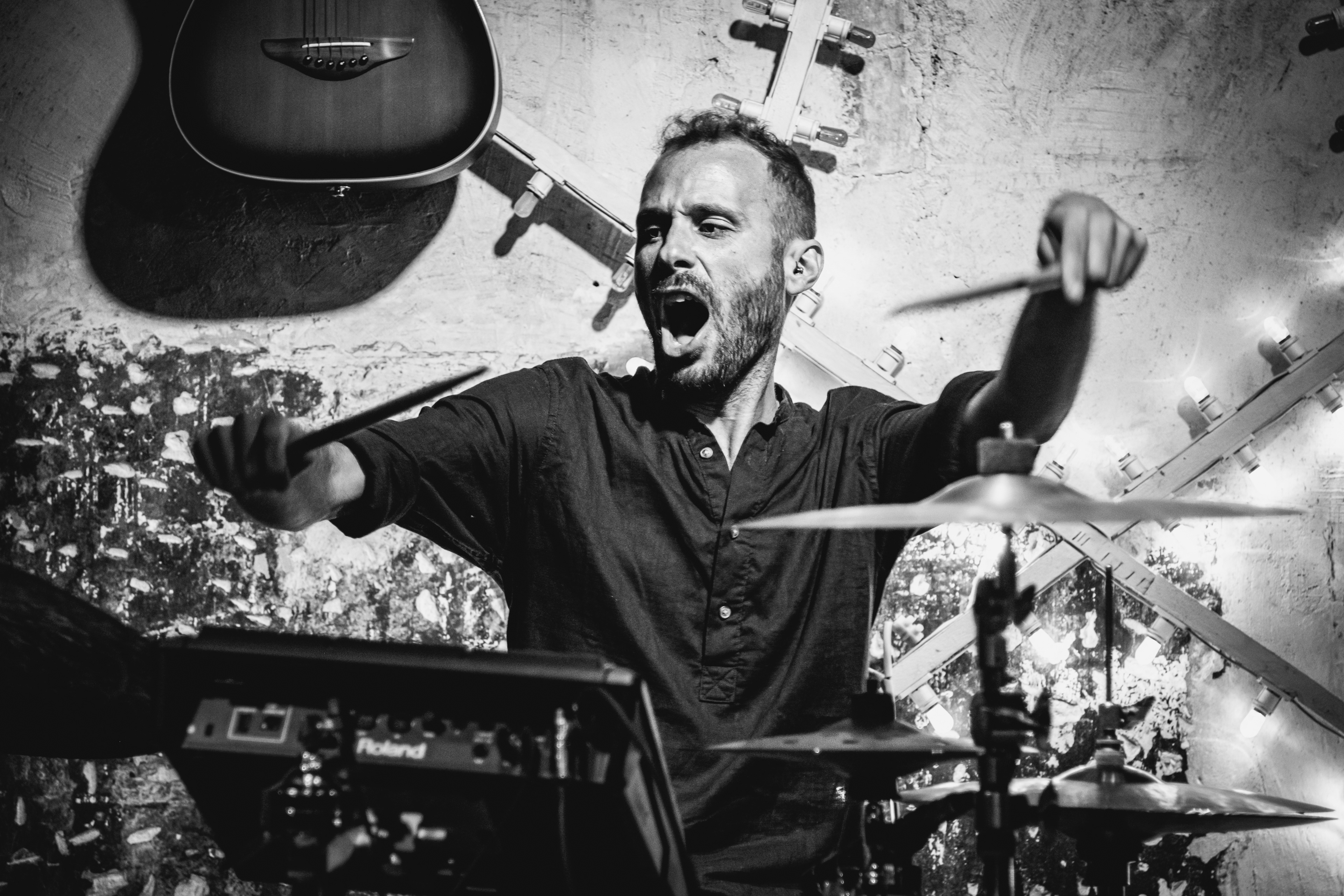 Starring: /Handlogic | Photo © Cetti Lipari