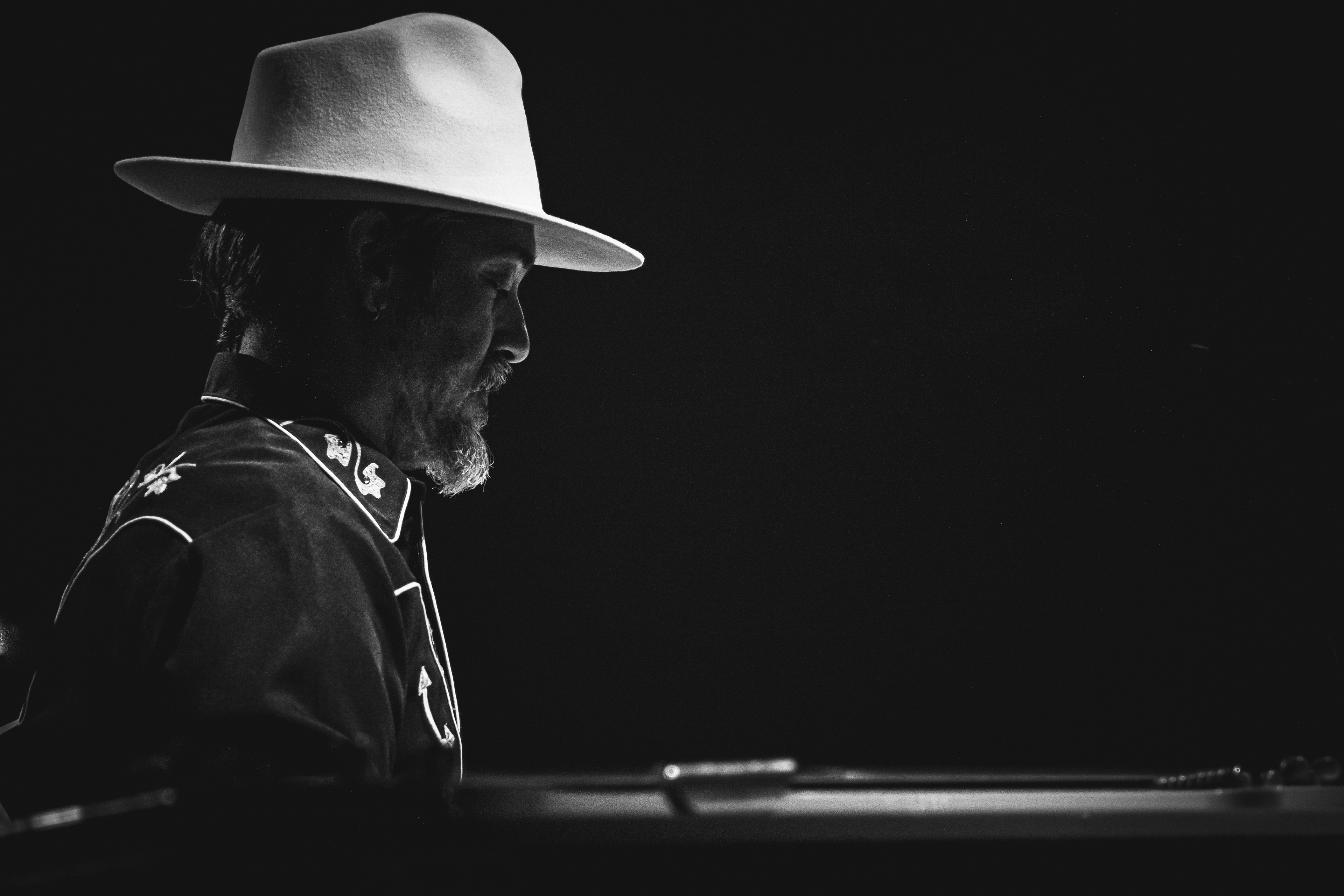 Starring: Roberto Angelini | Photo © Cetti Lipari