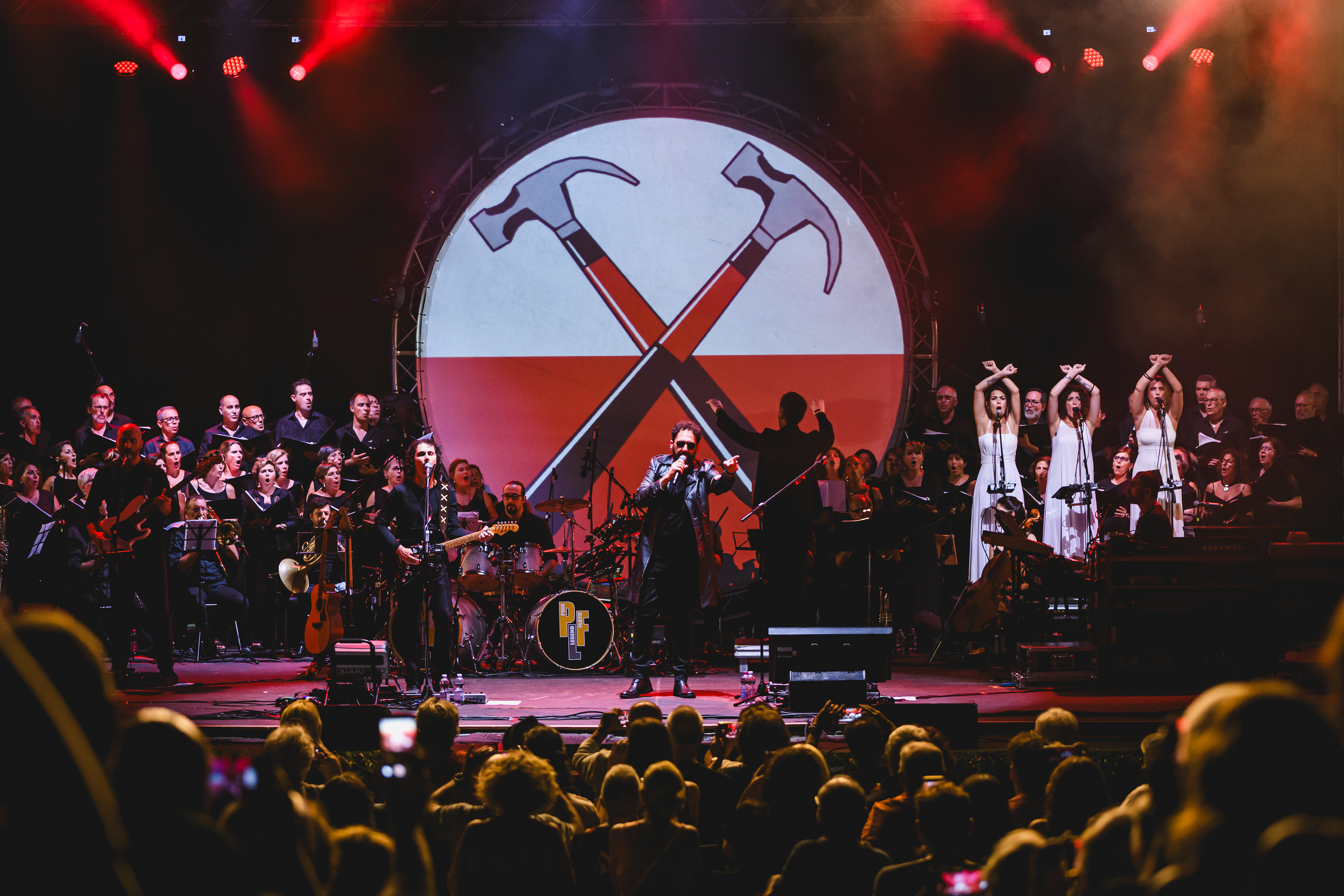 Starring: Pink Floyd Legend | Photo © Cetti Lipari