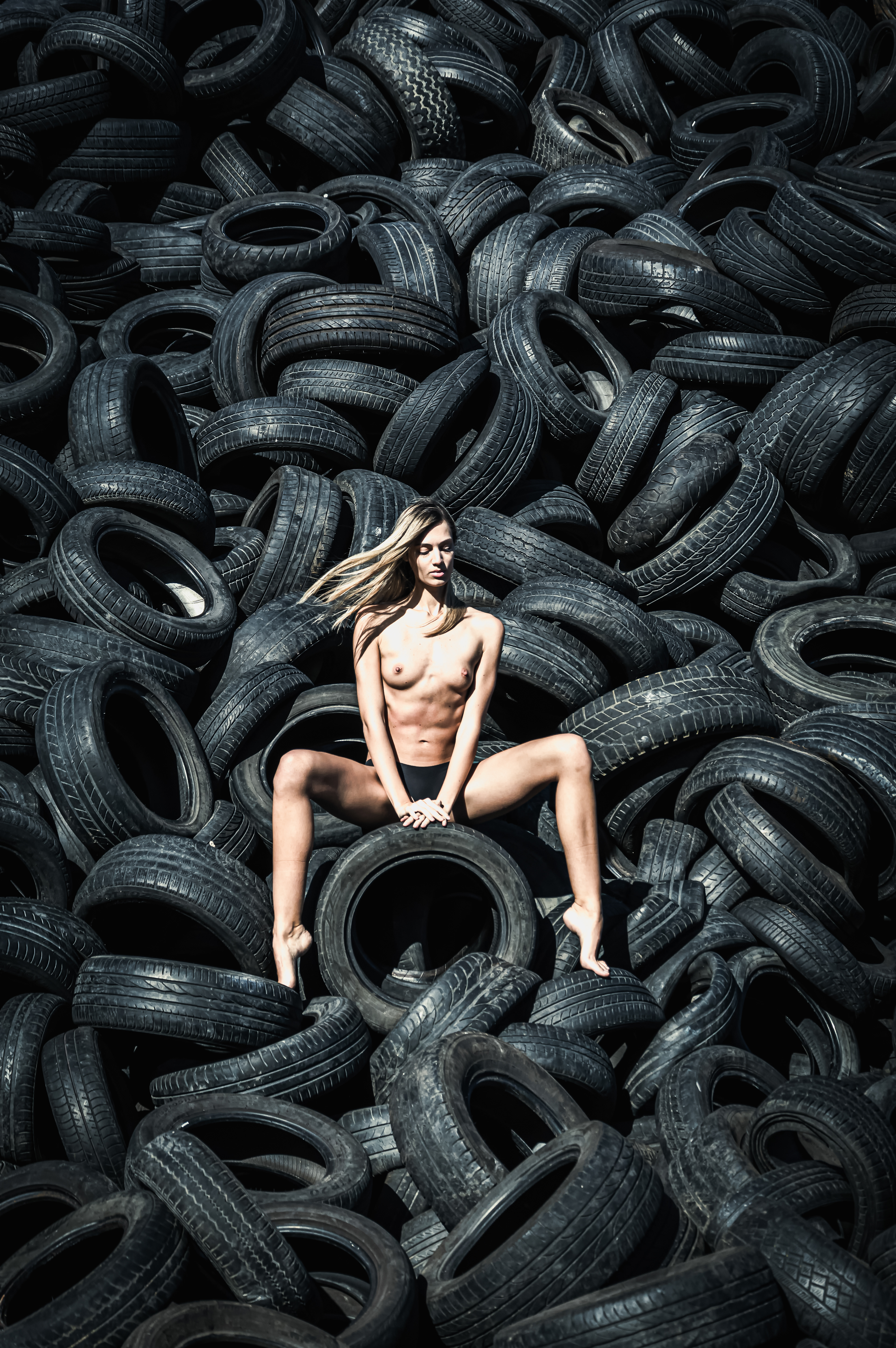 Where is the beauty? | Photo: Cetti Lipari | Starring: Francy Torino Model