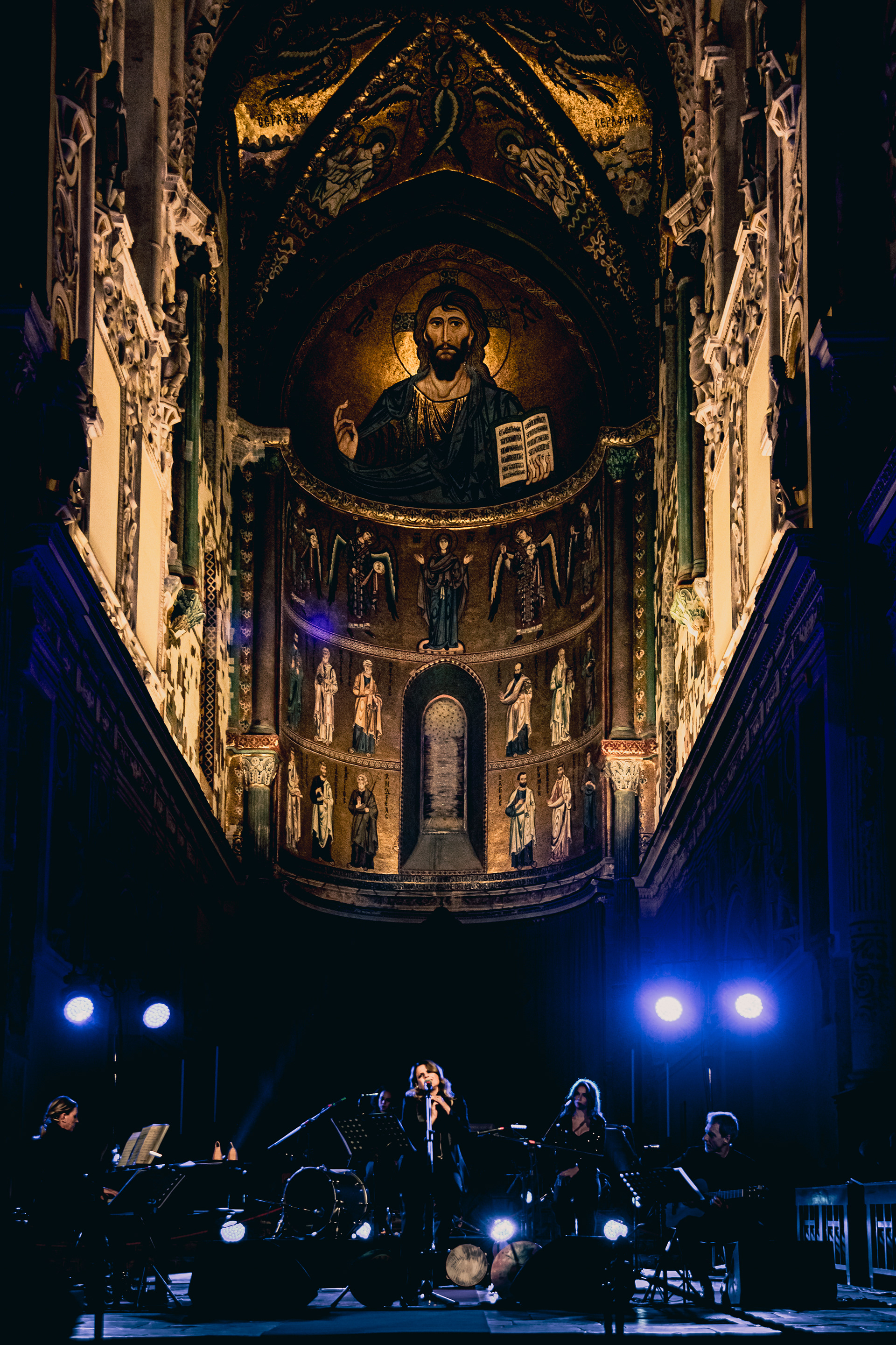 Starring: Tosca | Photo © Cetti Lipari