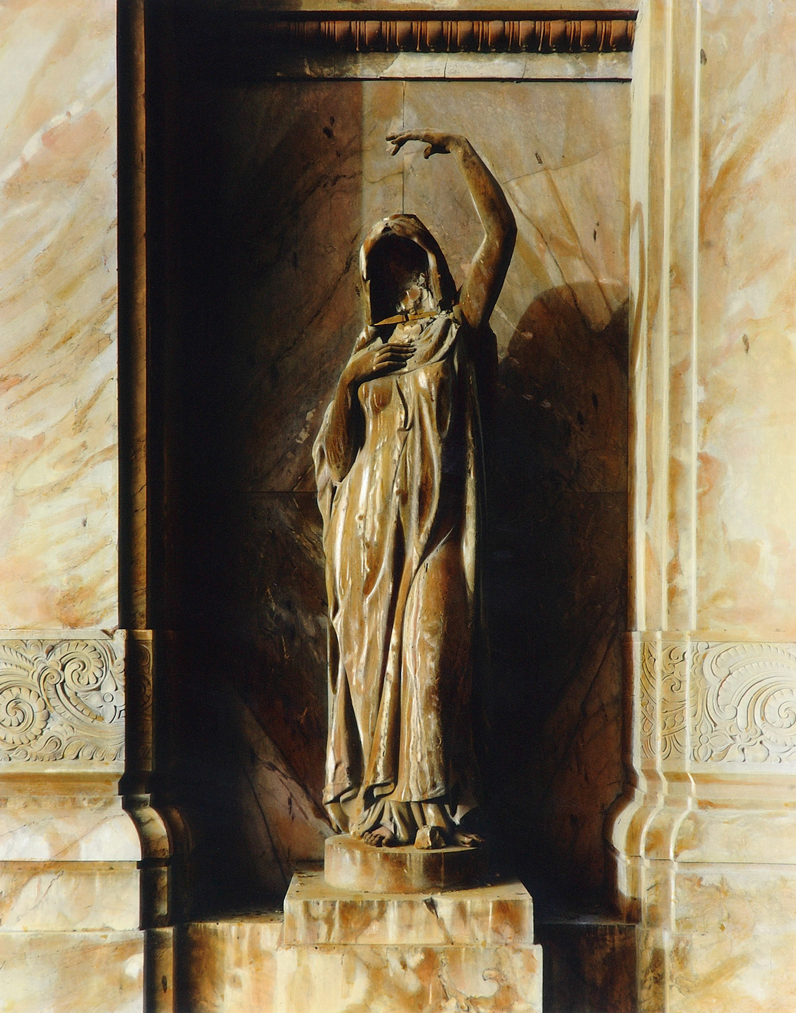 title: statue baron palace, cairo1987silver gelatin print, handcolored