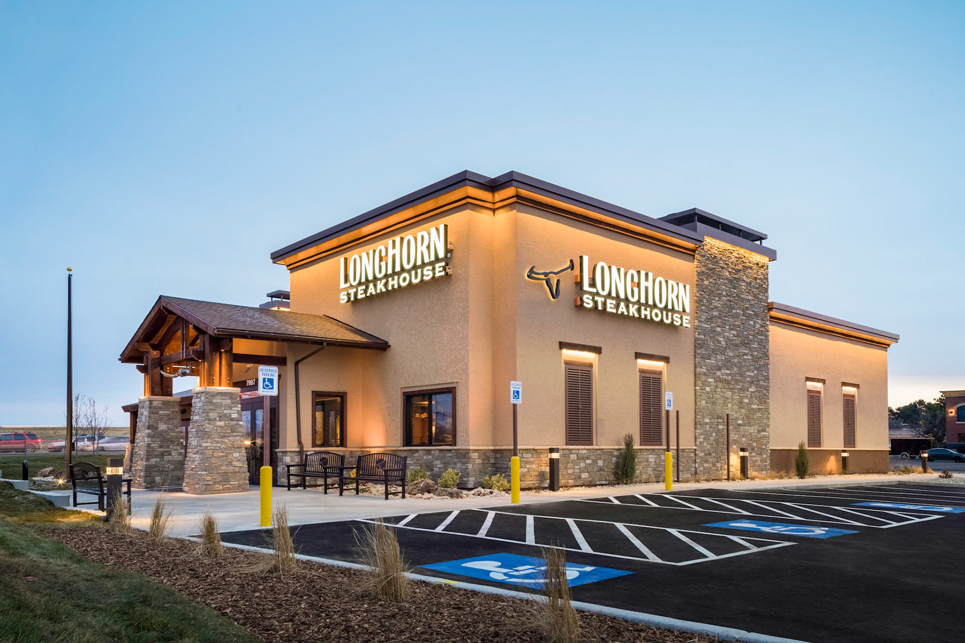 Longhorn Steakhouse - Boise, Idaho - Steed Construction