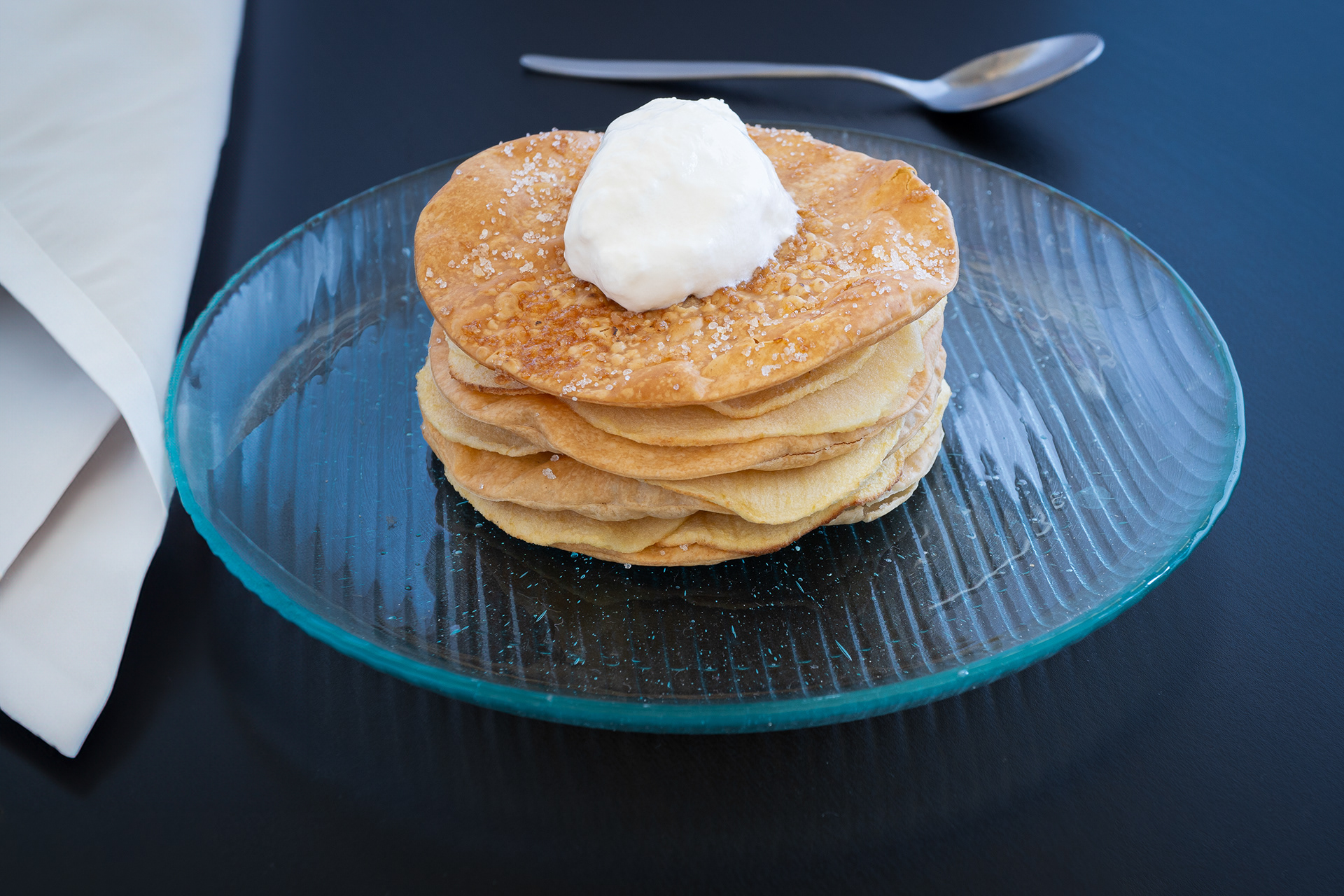 Milhojas de manzana y crême fraiche