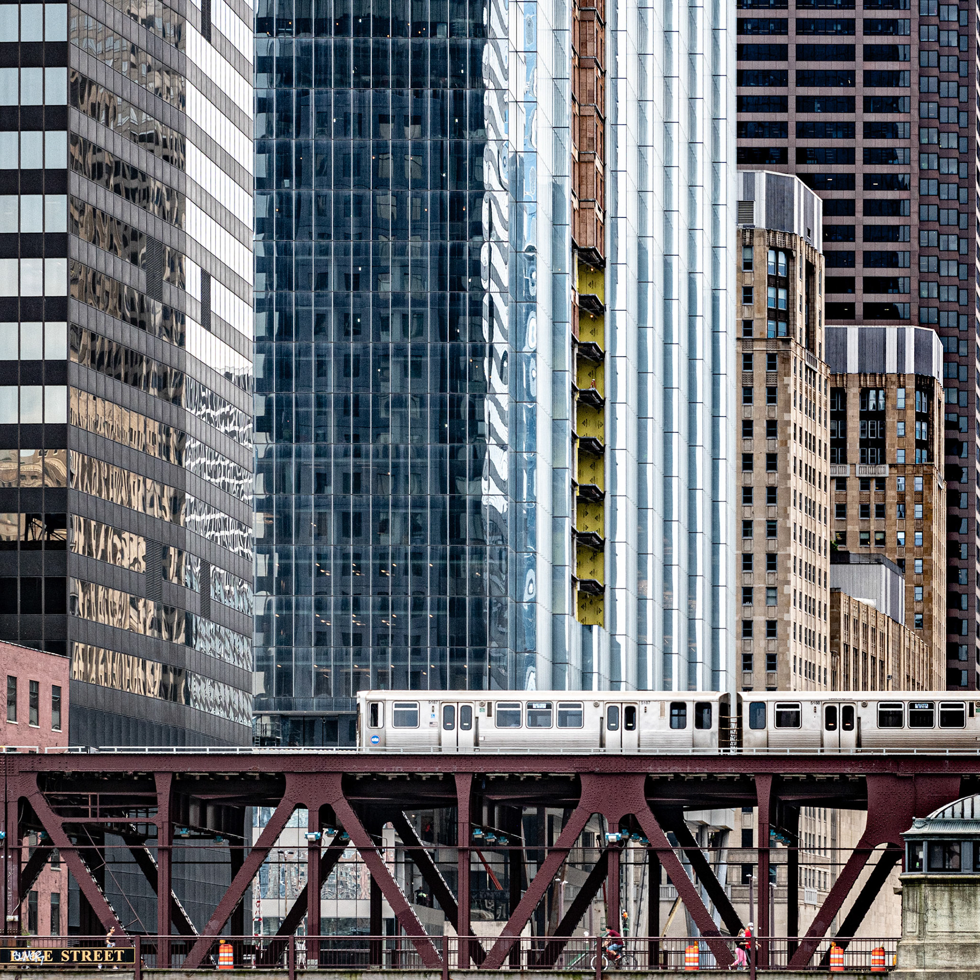 el over the river on Lake