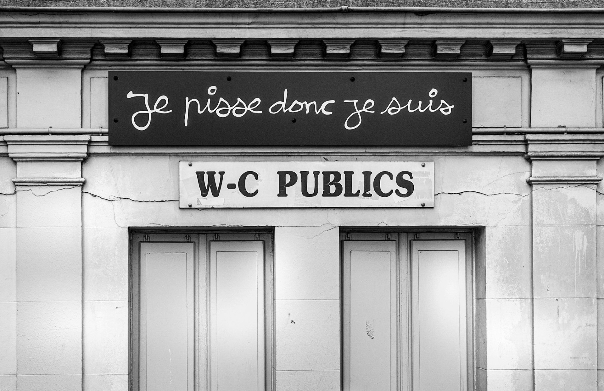 Je pisse donc je suis