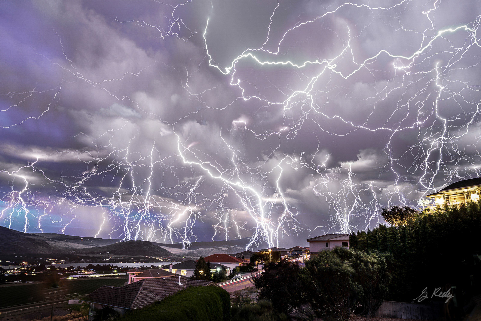 2019 Lightning Composite