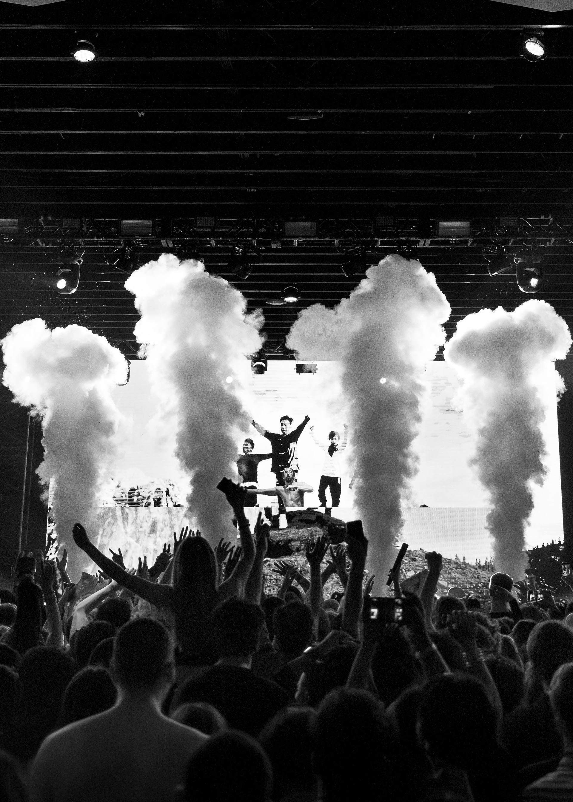 STEVE AOKI