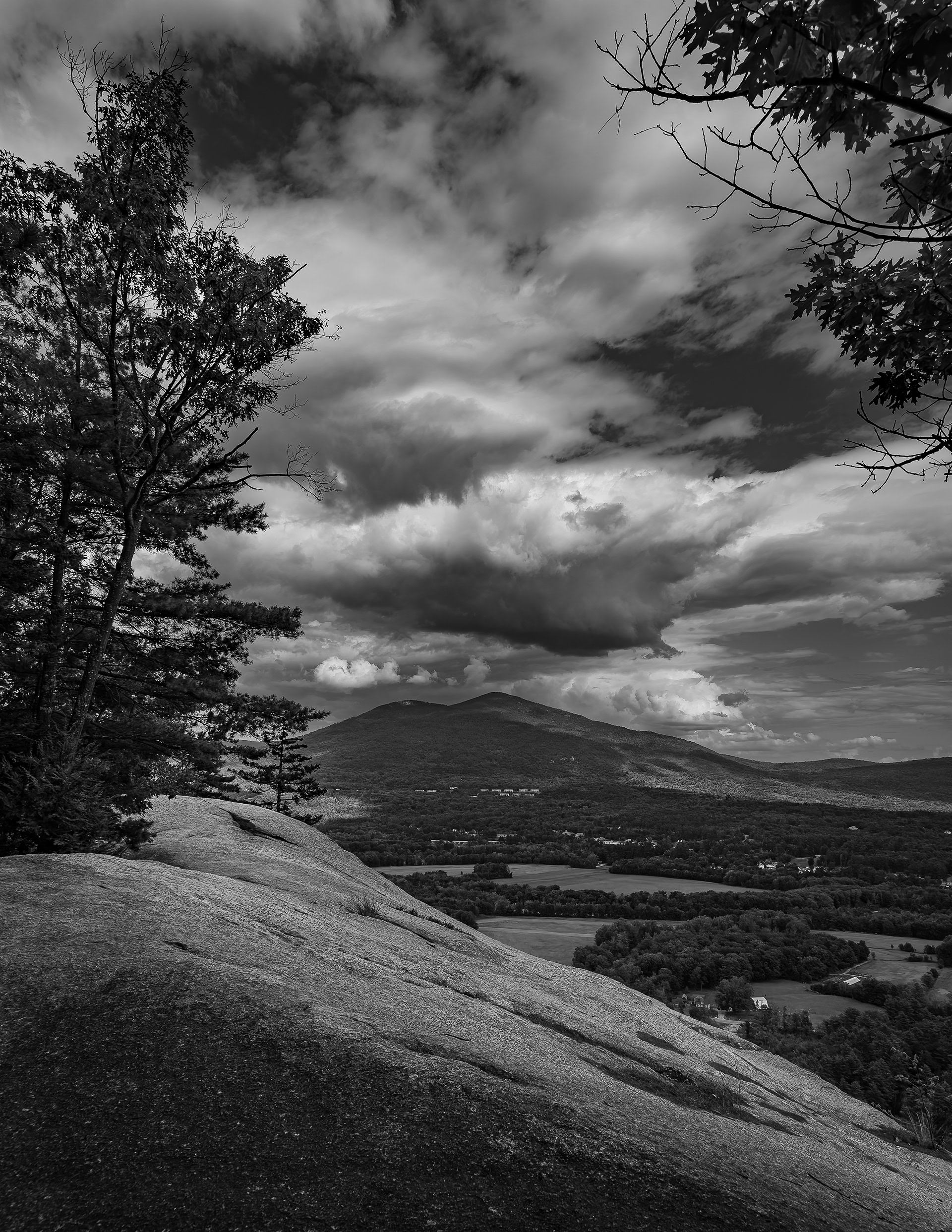 View from Cathedral Ledge No6